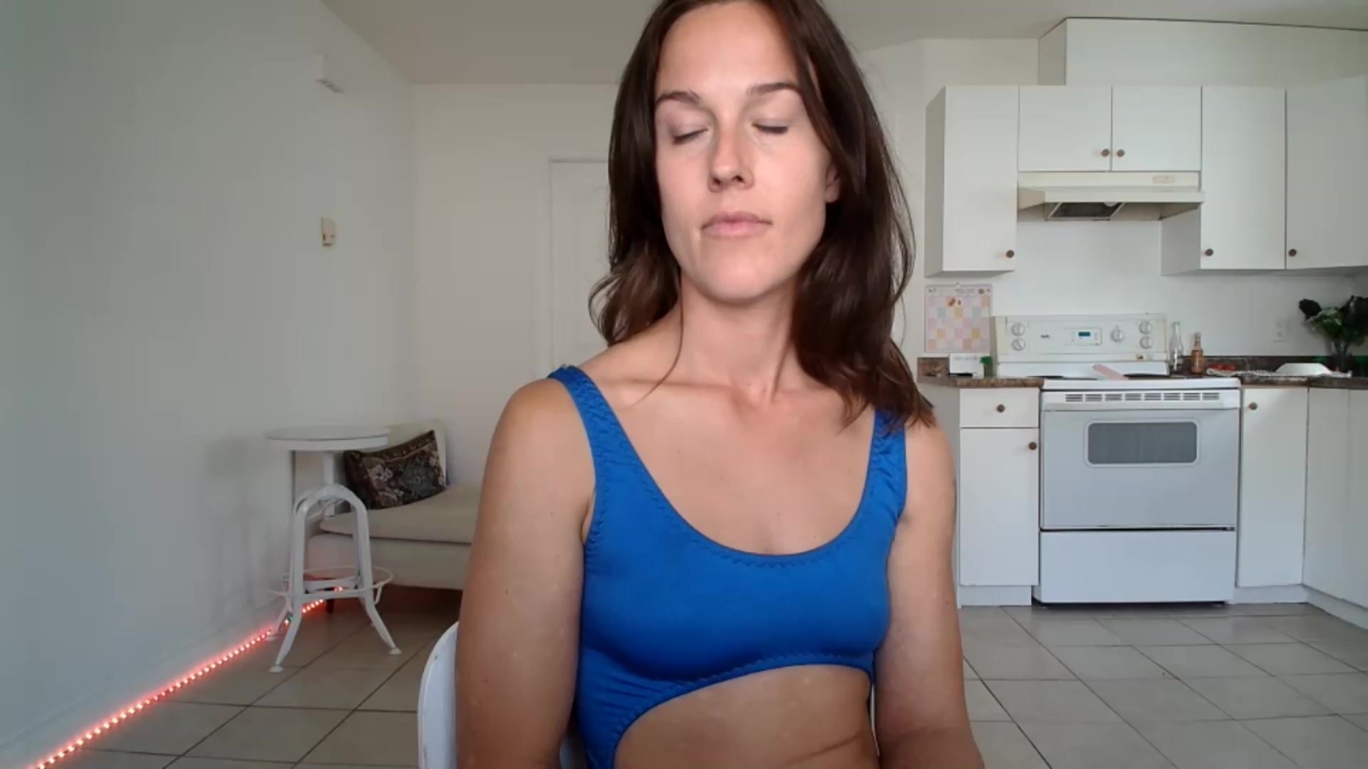 Gallery image thumbnail from ClitorisQueen's myfreecams stream on, 09/15/2026, 20:40 image 18 of 20