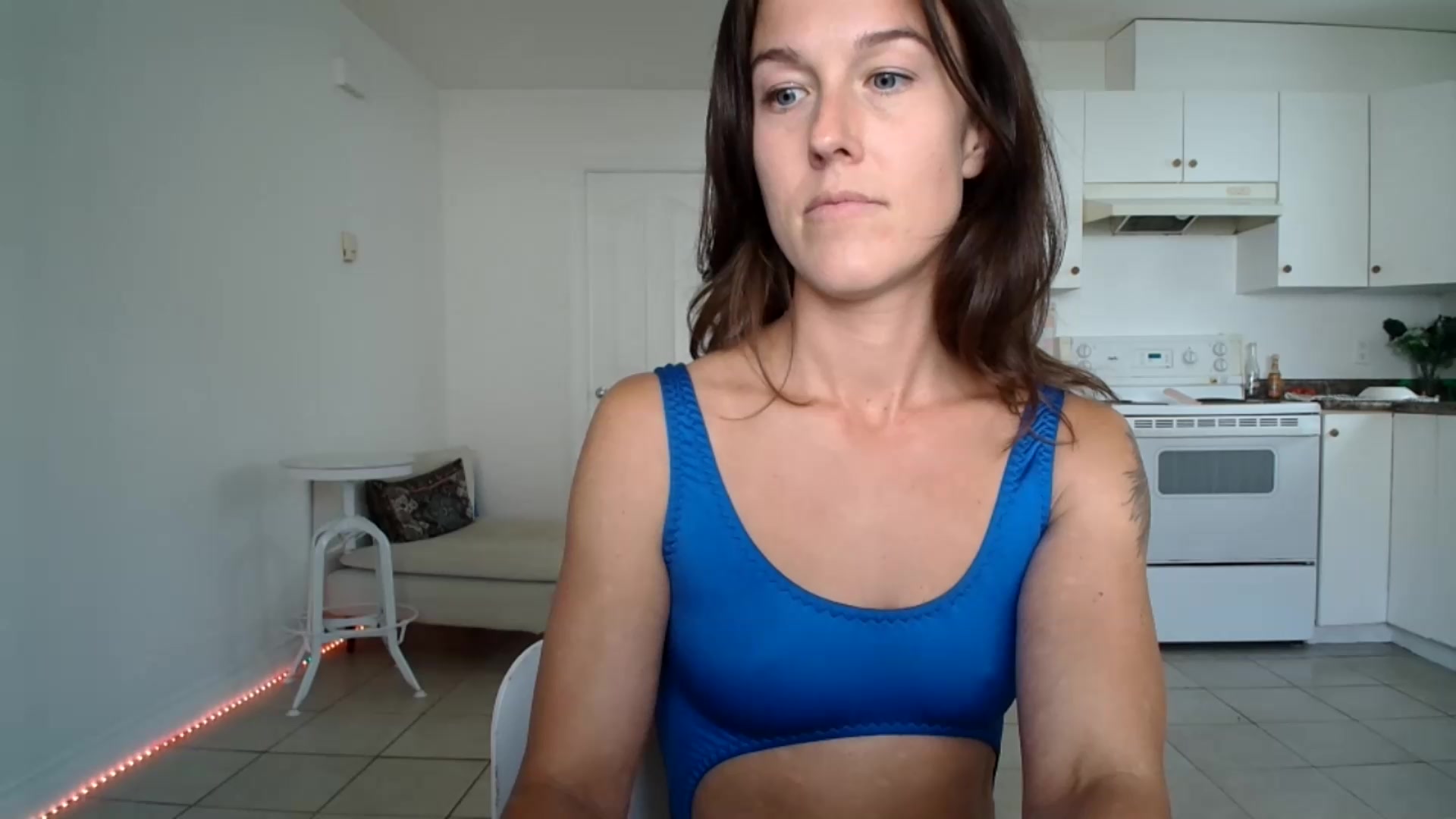 Gallery image thumbnail from ClitorisQueen's myfreecams stream on, 09/15/2026, 20:40 image 17 of 20