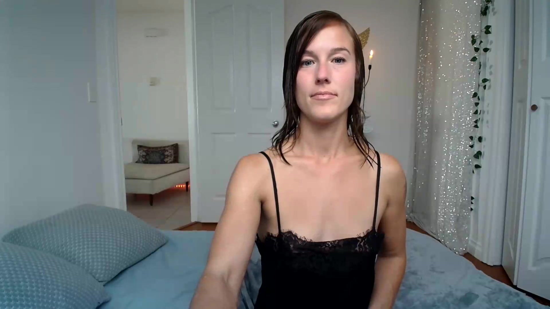 Gallery image thumbnail from ClitorisQueen's myfreecams stream on, 09/15/2026, 22:21 image 10 of 20