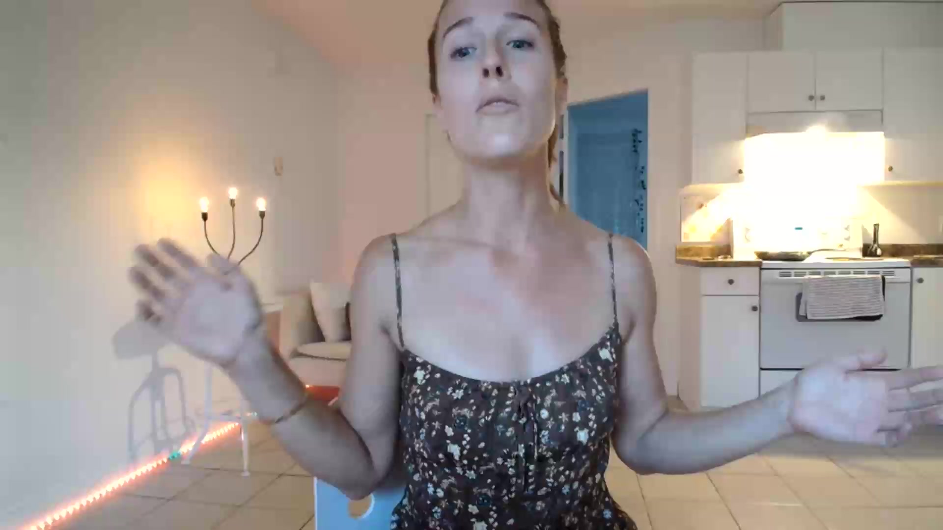 Gallery image thumbnail from ClitorisQueen's myfreecams stream on, 09/21/2026, 02:10 image 10 of 20