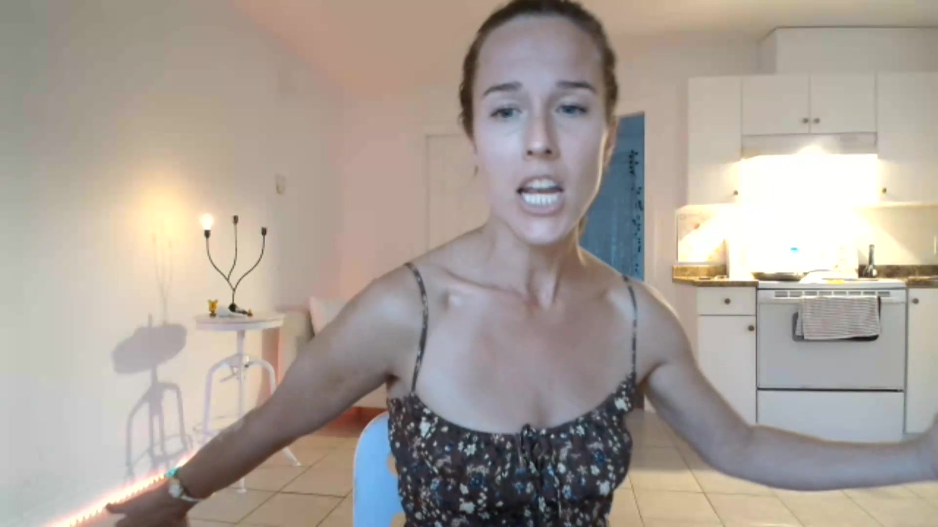 Gallery image thumbnail from ClitorisQueen's myfreecams stream on, 09/21/2026, 02:10 image 16 of 20