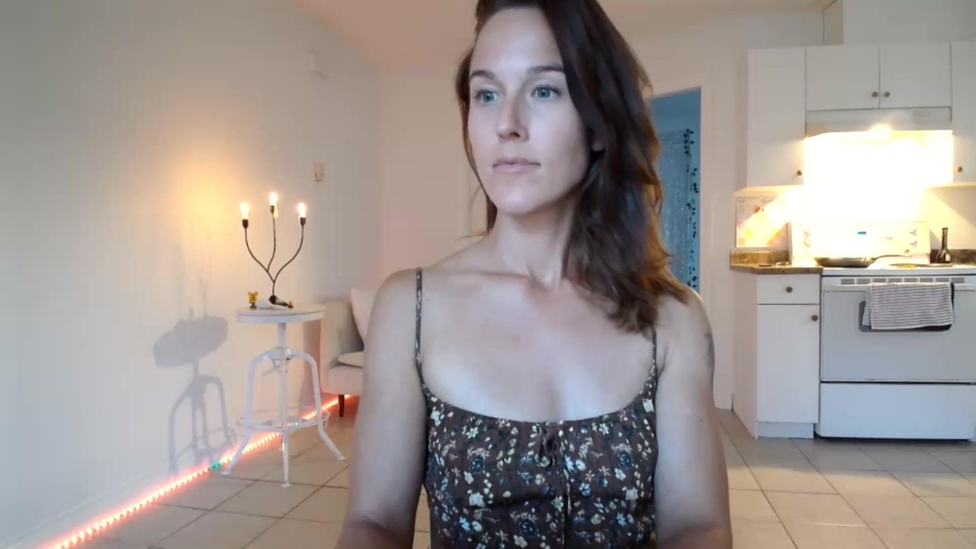 Gallery image thumbnail from ClitorisQueen's myfreecams stream on, 09/21/2026, 02:10 image 5 of 20