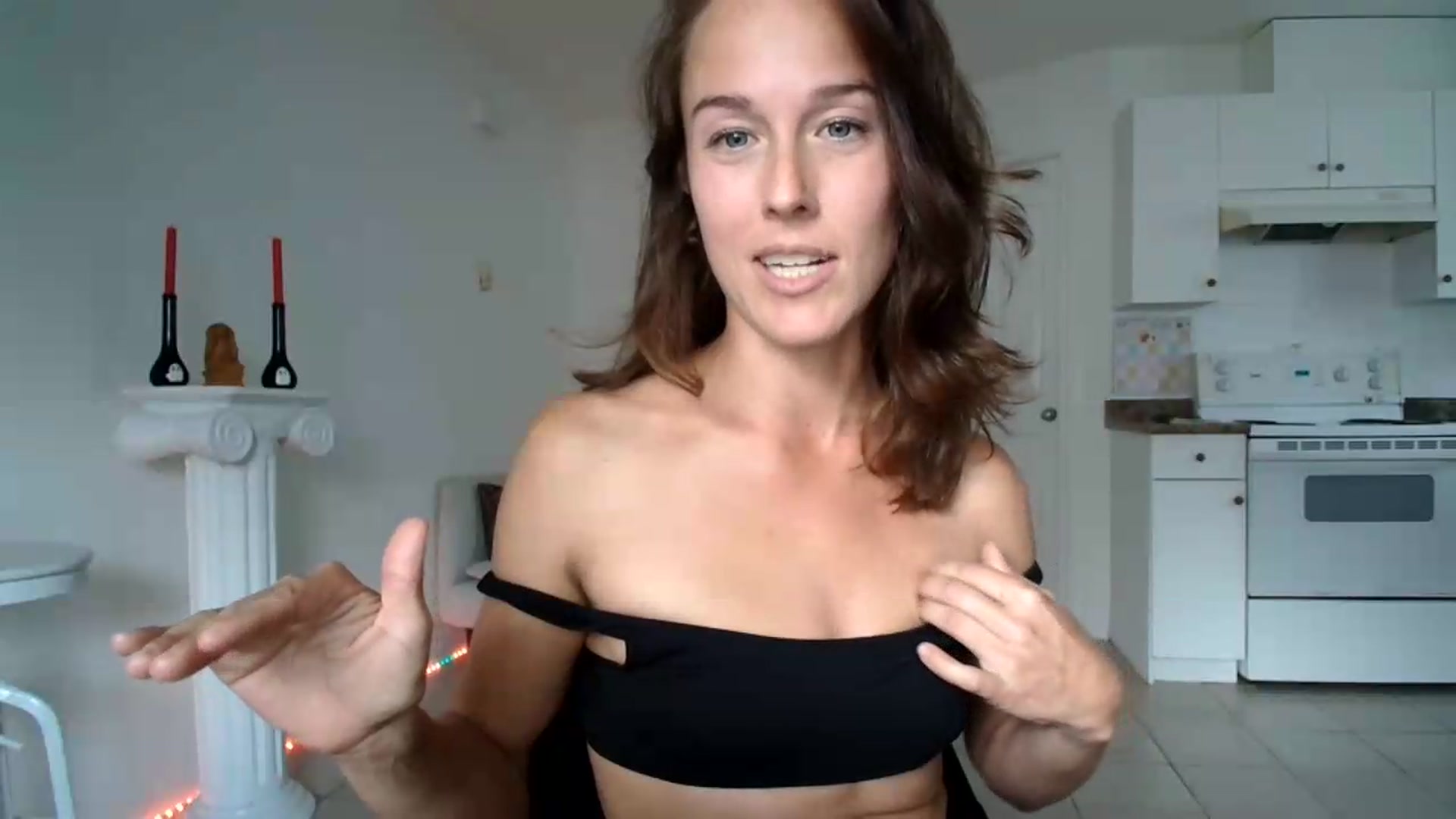 Gallery image thumbnail from ClitorisQueen's myfreecams stream on, 09/22/2026, 19:58 image 12 of 20