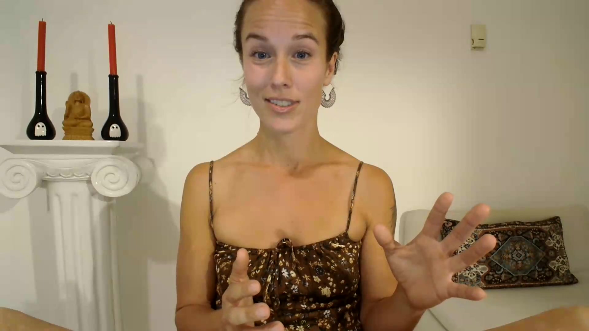 Gallery image thumbnail from ClitorisQueen's myfreecams stream on, 09/23/2026, 03:41 image 15 of 20
