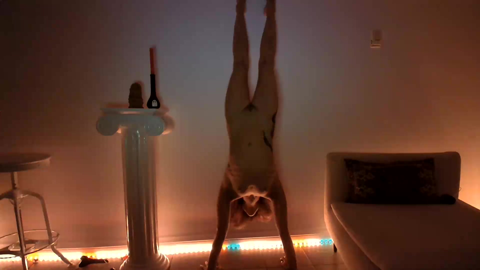 Gallery image thumbnail from ClitorisQueen's myfreecams stream on, 09/23/2026, 04:04 image 12 of 20