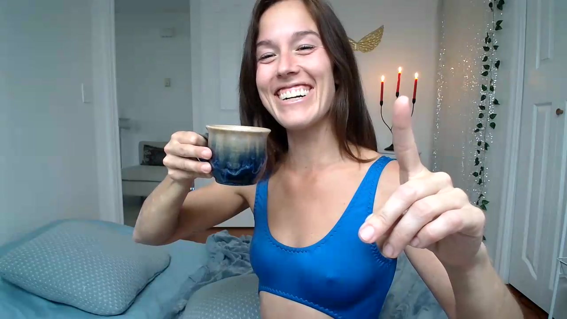 Gallery image thumbnail from ClitorisQueen's myfreecams stream on, 09/24/2026, 19:07 image 9 of 20
