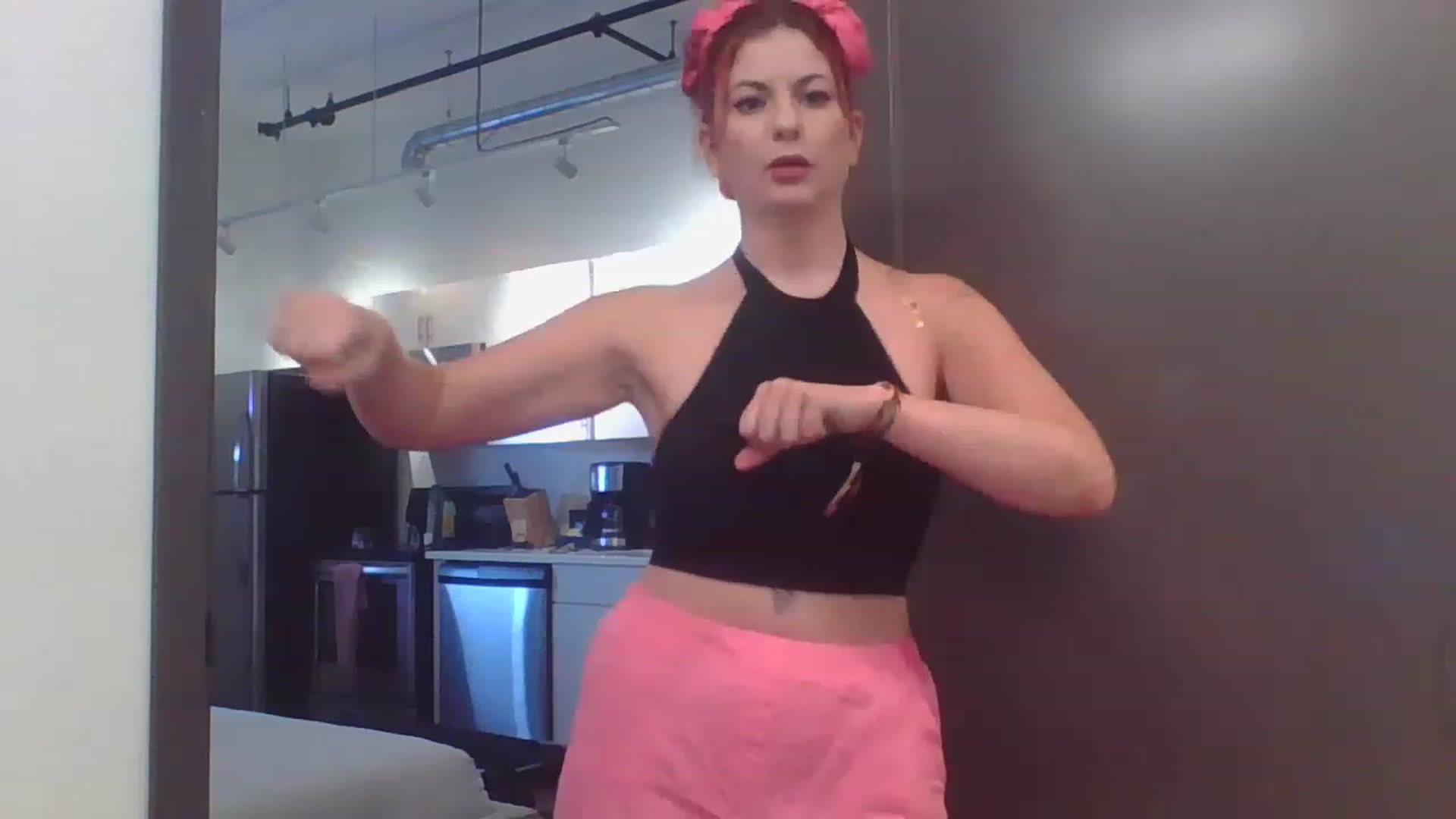 Gallery image thumbnail from CloeAbigail's myfreecams stream on, 05/27/2023, 21:41 image 8 of 20