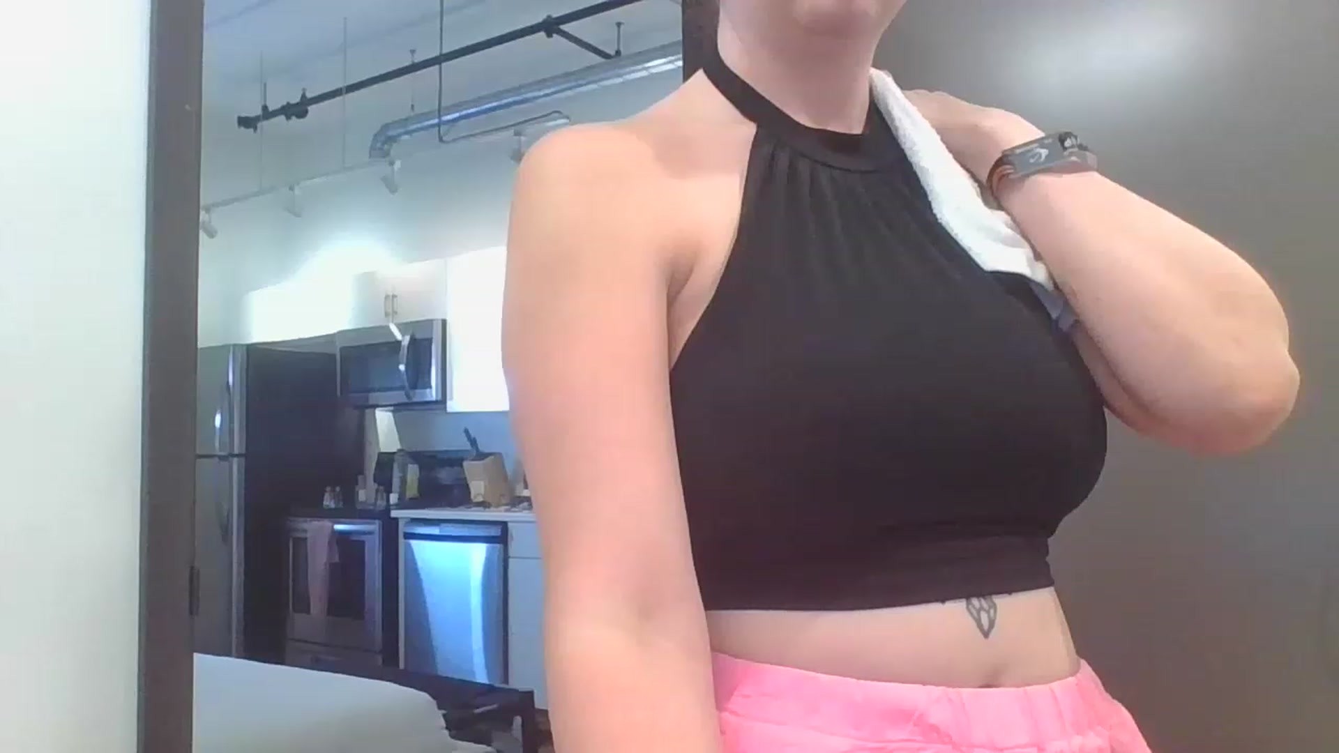 Gallery image thumbnail from CloeAbigail's myfreecams stream on, 05/27/2023, 21:41 image 7 of 20