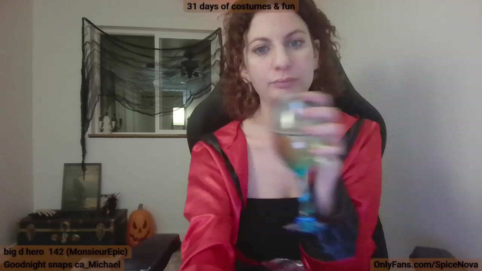 Gallery image thumbnail from CloeAbigail's myfreecams stream on, 10/03/2023, 04:56 image 19 of 20