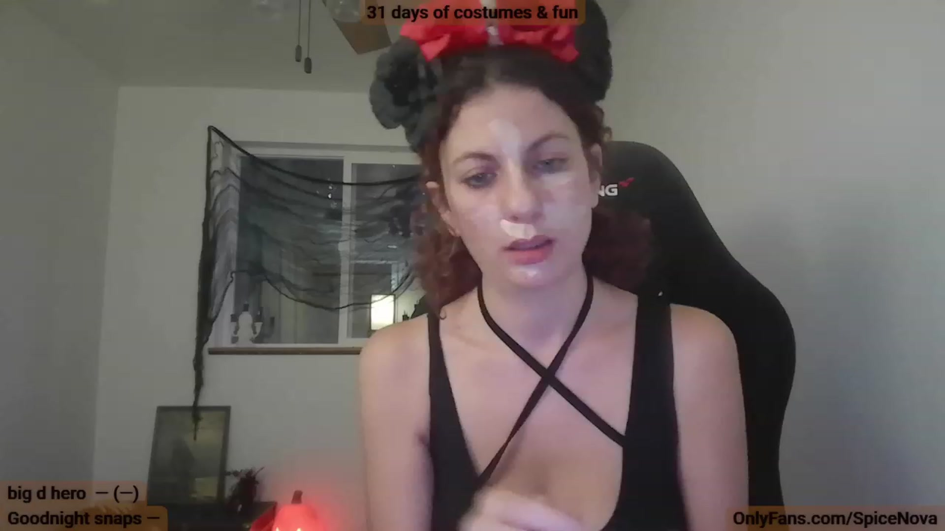 Gallery image thumbnail from CloeAbigail's myfreecams stream on, 10/04/2023, 02:27 image 3 of 20