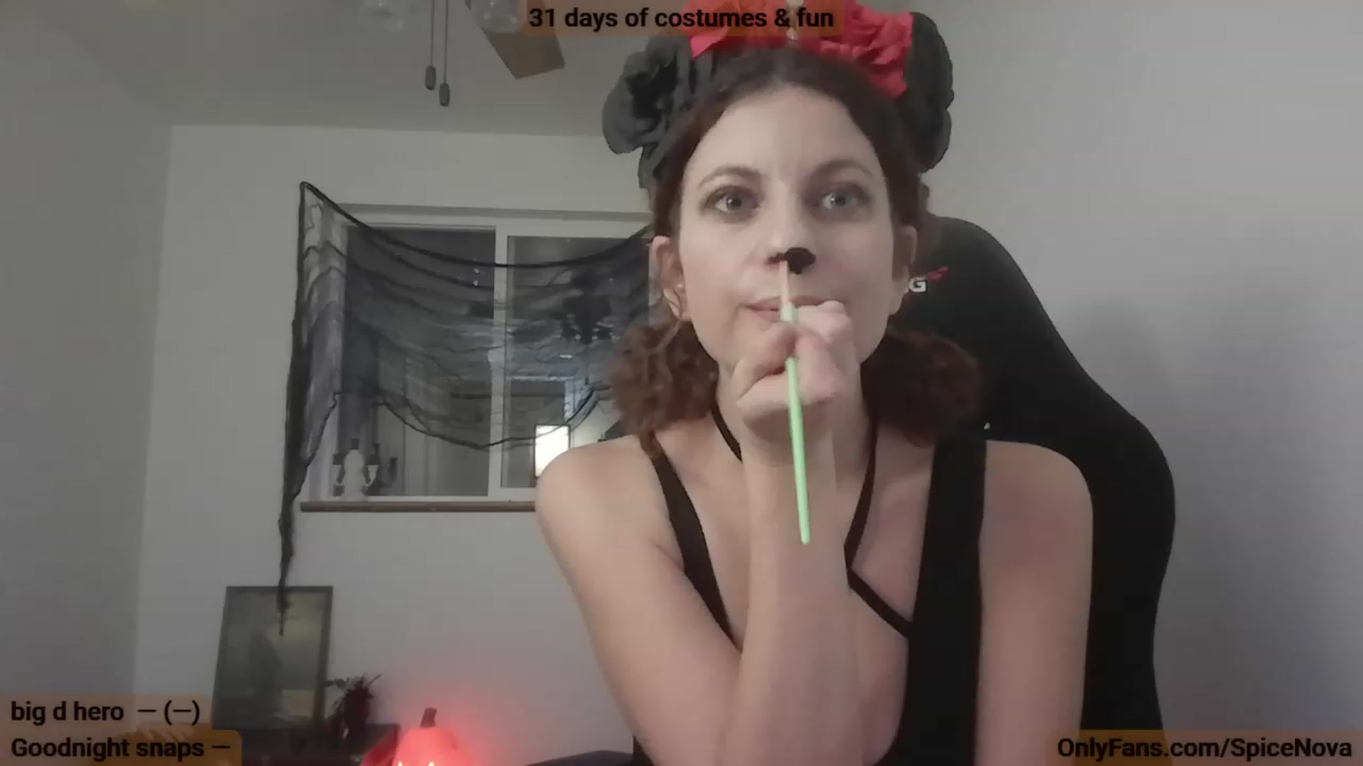Gallery image thumbnail from CloeAbigail's myfreecams stream on, 10/04/2023, 02:27 image 9 of 20
