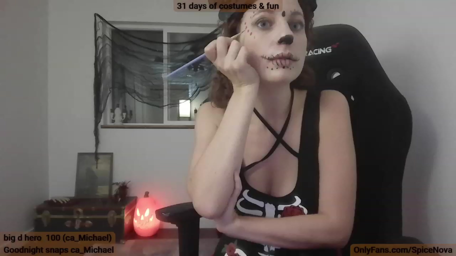 Gallery image thumbnail from CloeAbigail's myfreecams stream on, 10/04/2023, 02:27 image 20 of 20