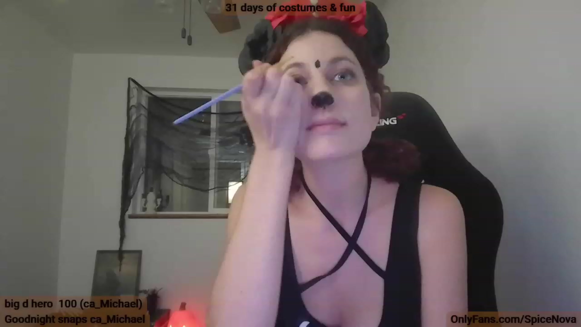 Gallery image thumbnail from CloeAbigail's myfreecams stream on, 10/04/2023, 02:27 image 12 of 20