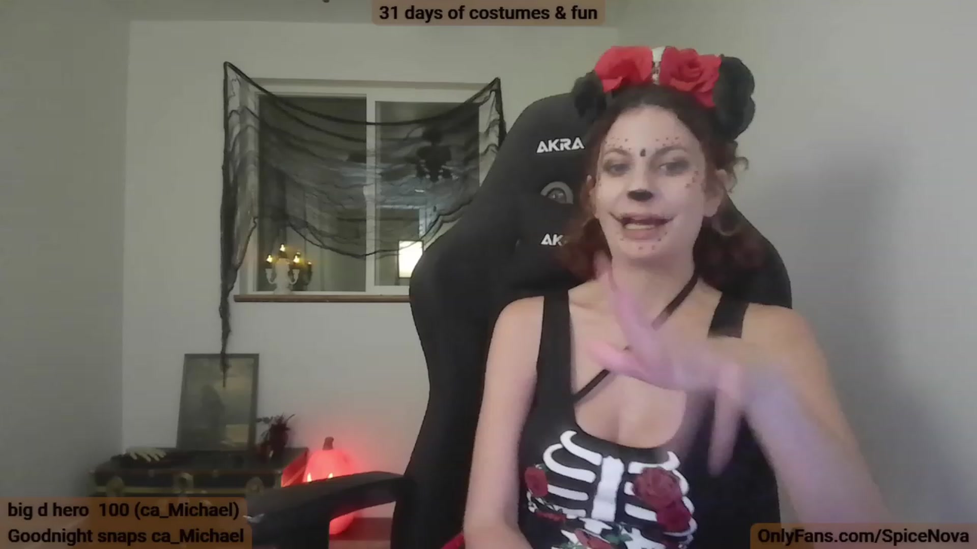 Gallery image thumbnail from CloeAbigail's myfreecams stream on, 10/04/2023, 03:51 image 13 of 20
