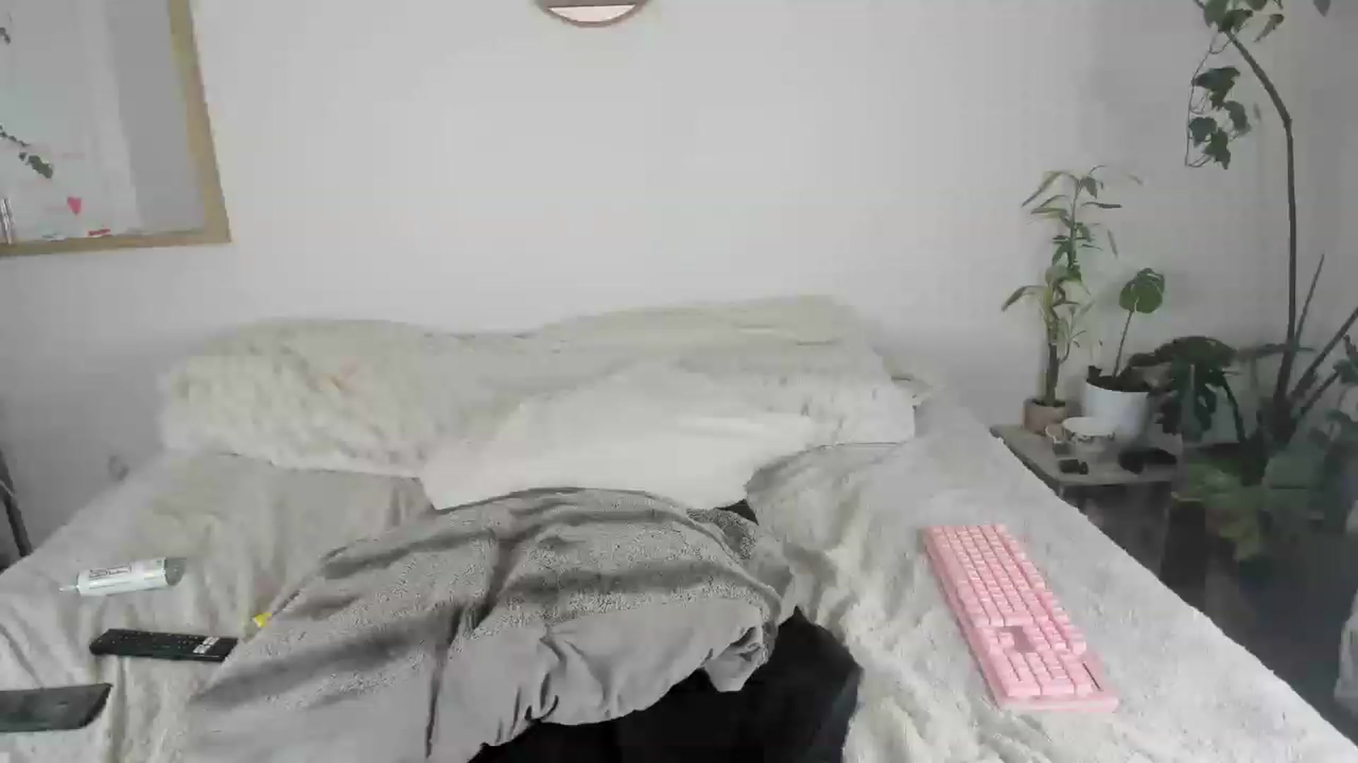 Gallery image thumbnail from CloeClover's myfreecams stream on, 11/26/2022, 24:05 image 16 of 20