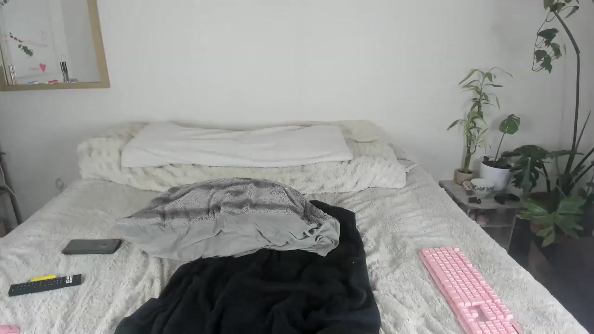 Gallery image thumbnail from CloeClover's myfreecams stream on, 11/26/2022, 24:05 image 2 of 20