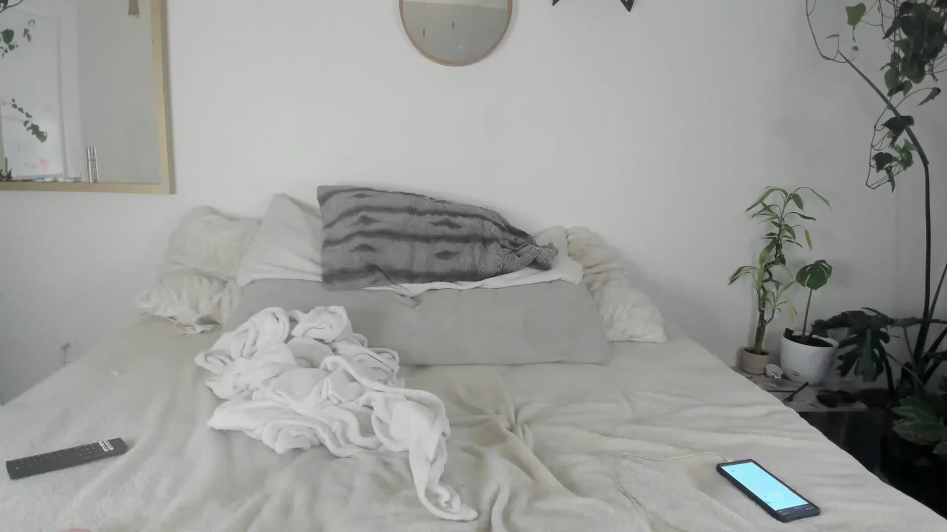 Gallery image thumbnail from CloeClover's myfreecams stream on, 12/01/2022, 24:34 image 5 of 20