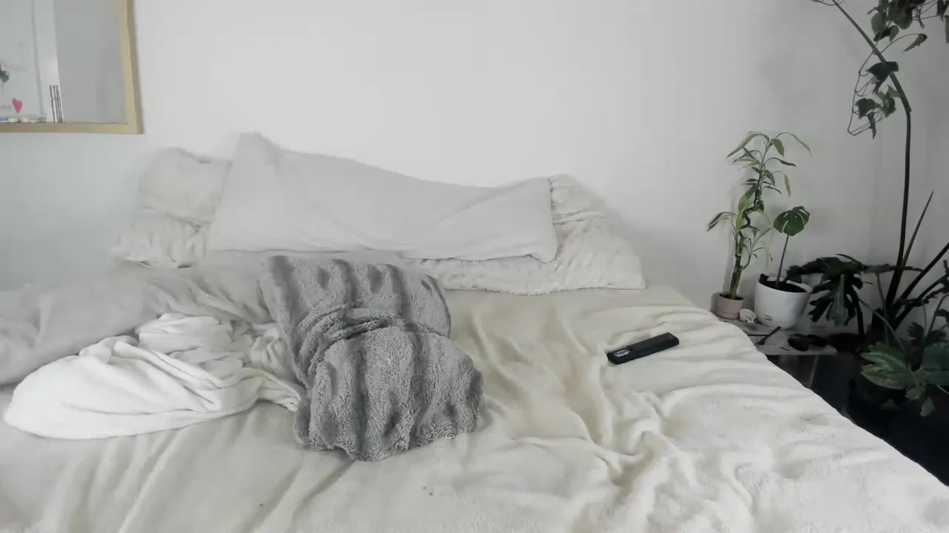 Gallery image thumbnail from CloeClover's myfreecams stream on, 12/01/2022, 01:08 image 10 of 20