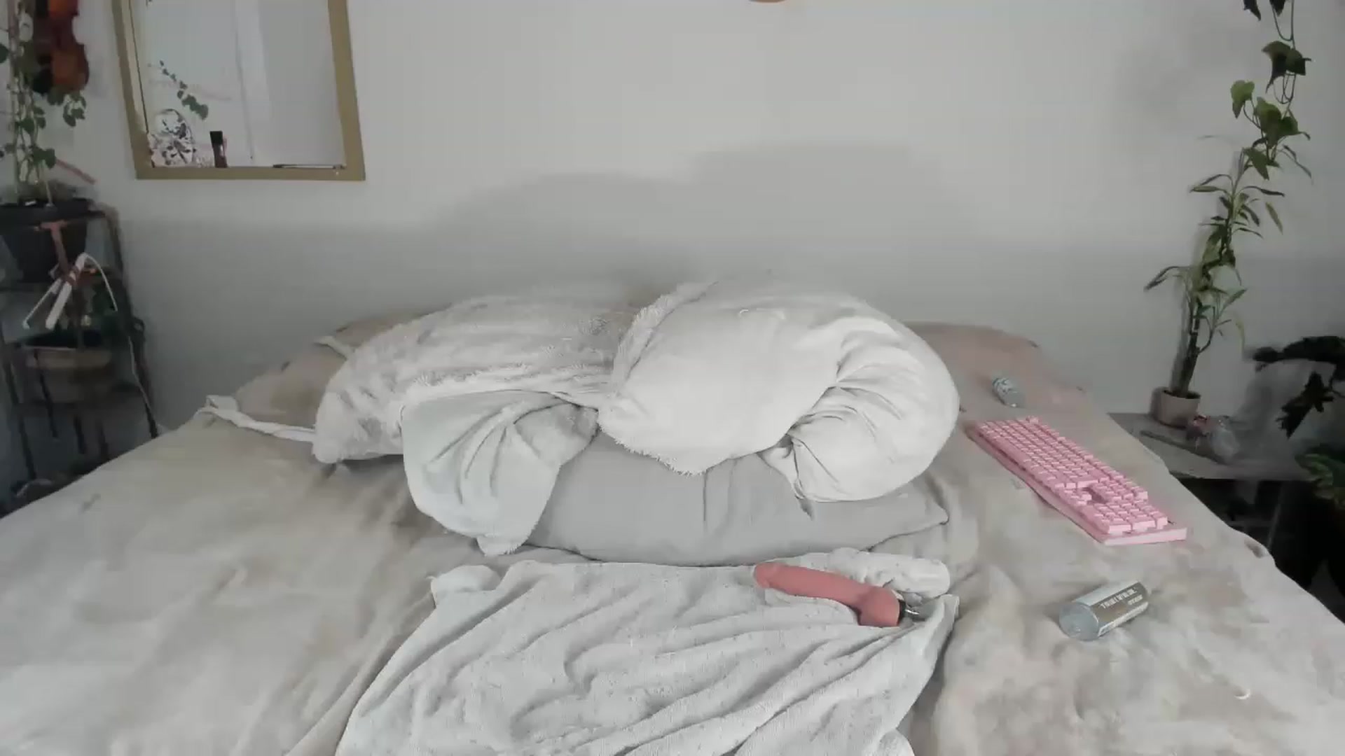 Gallery image thumbnail from CloeClover's myfreecams stream on, 12/26/2022, 07:15 image 3 of 20