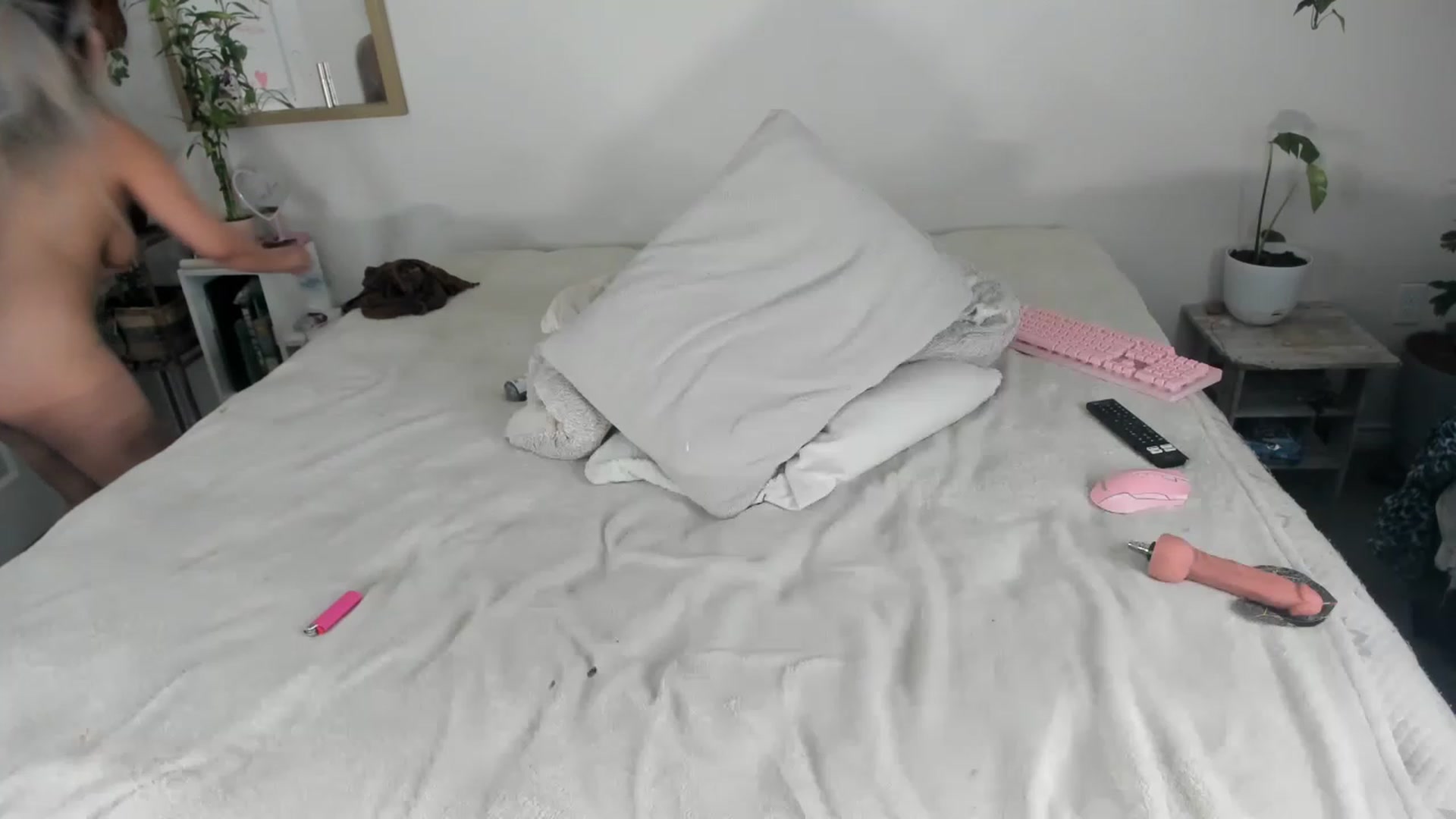 Gallery image thumbnail from CloeClover's myfreecams stream on, 12/30/2022, 09:37 image 18 of 20