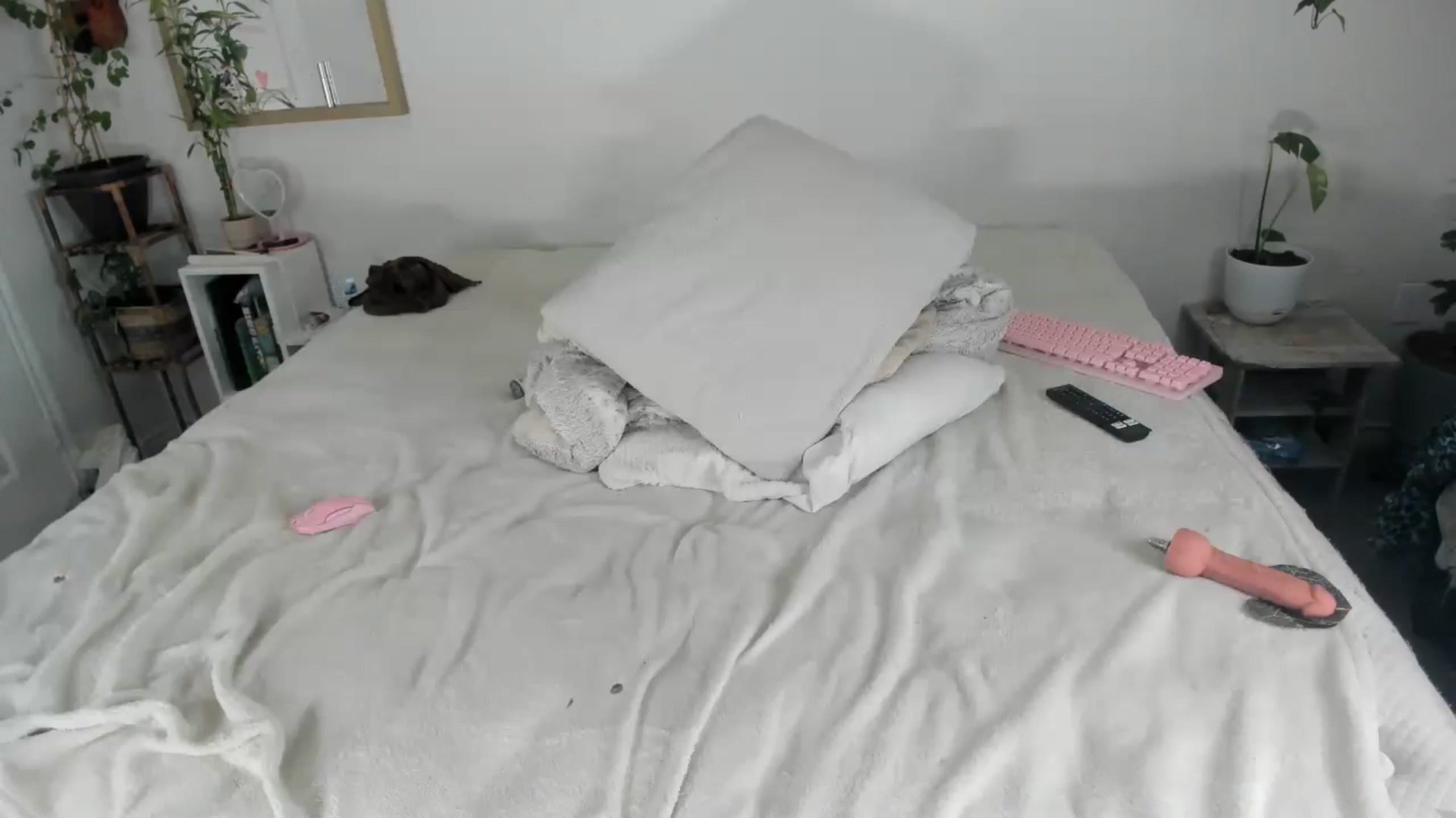 Gallery image thumbnail from CloeClover's myfreecams stream on, 12/30/2022, 09:37 image 10 of 20