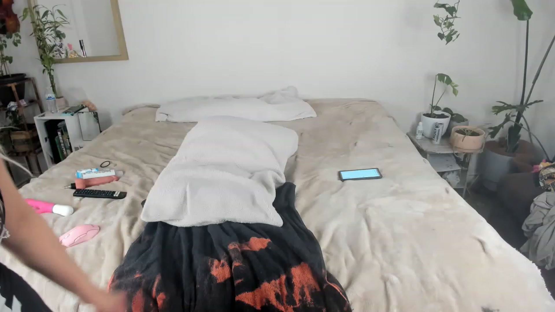Gallery image thumbnail from CloeClover's myfreecams stream on, 01/07/2023, 08:39 image 20 of 20