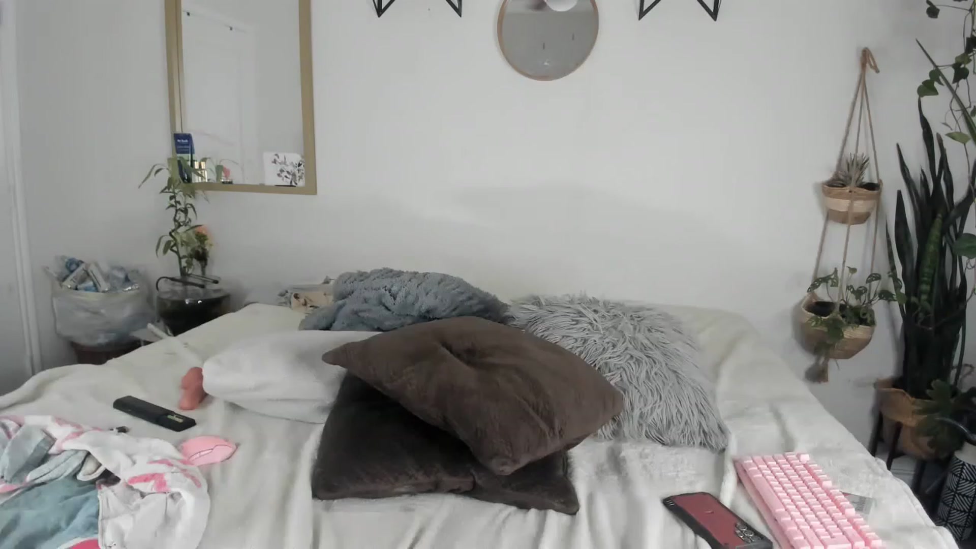 Gallery image thumbnail from CloeClover's myfreecams stream on, 02/03/2023, 11:51 image 4 of 20