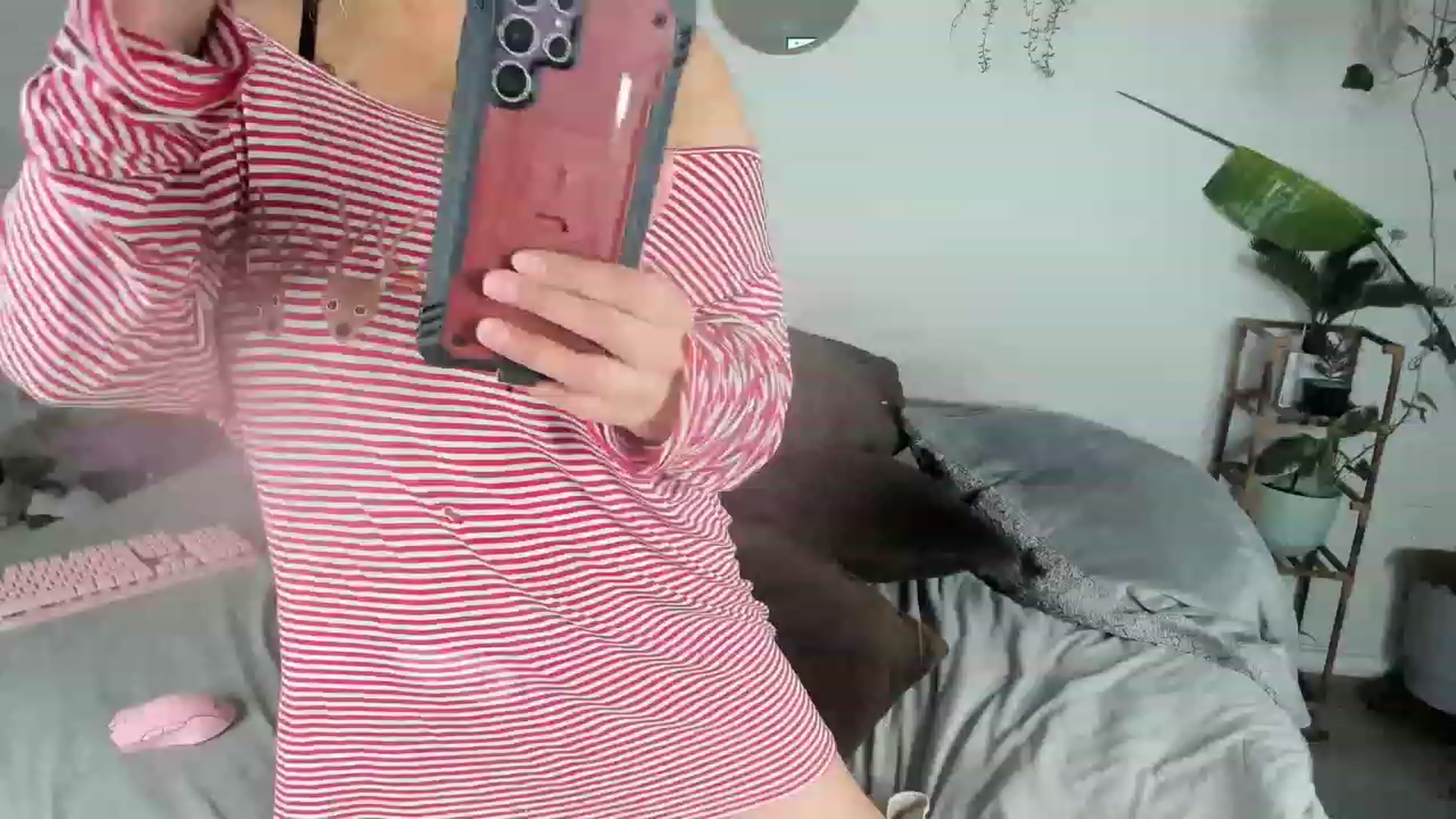 Gallery image thumbnail from CloeClover's myfreecams stream on, 03/01/2023, 10:34 image 1 of 20