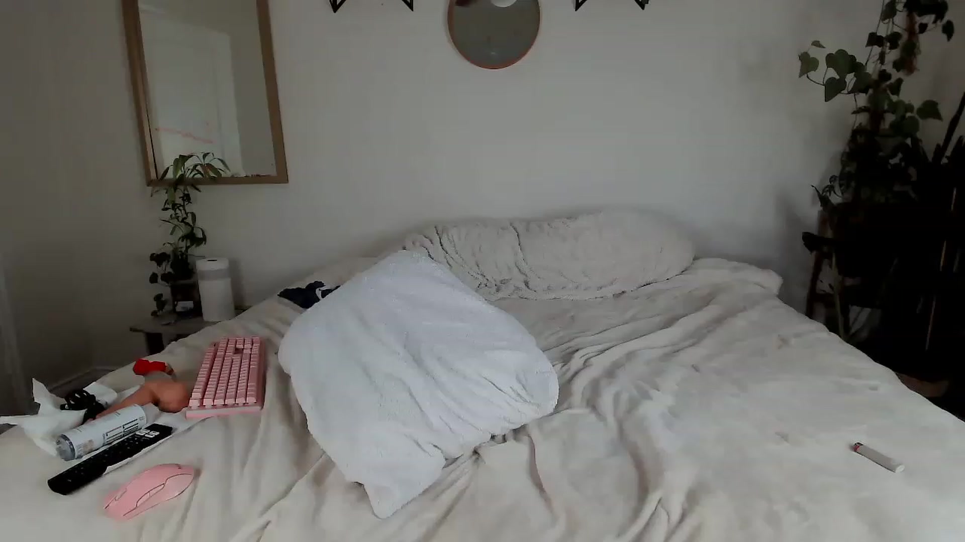 Gallery image thumbnail from CloeClover's myfreecams stream on, 04/29/2023, 08:23 image 9 of 20
