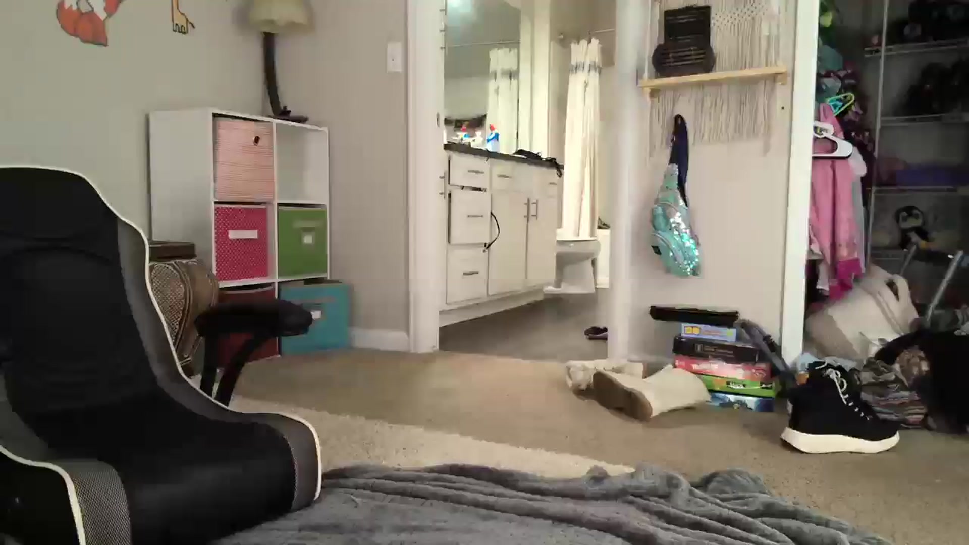 Gallery image thumbnail from CloeClover's myfreecams stream on, 02/11/2025, 08:42 image 2 of 20