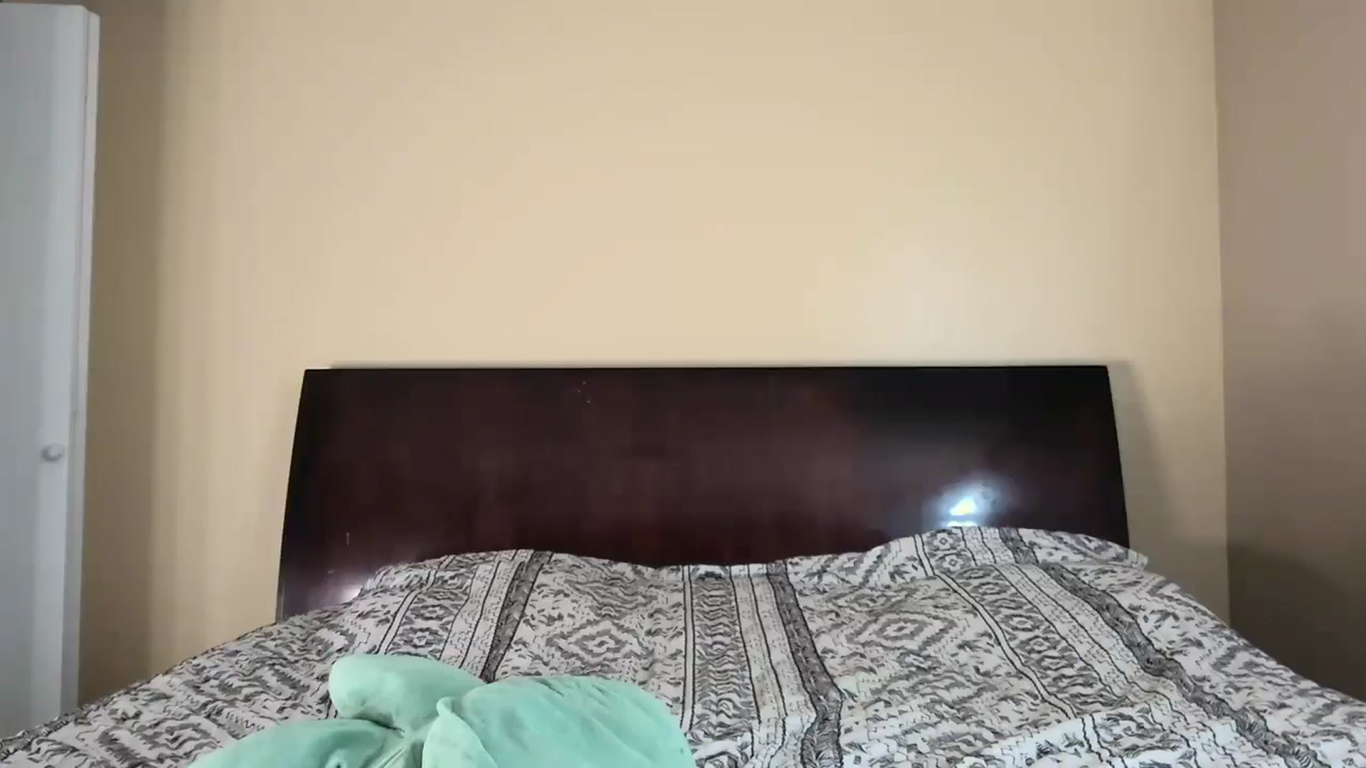Gallery image thumbnail from CloeClover's myfreecams stream on, 03/27/2025, 11:33 image 12 of 20