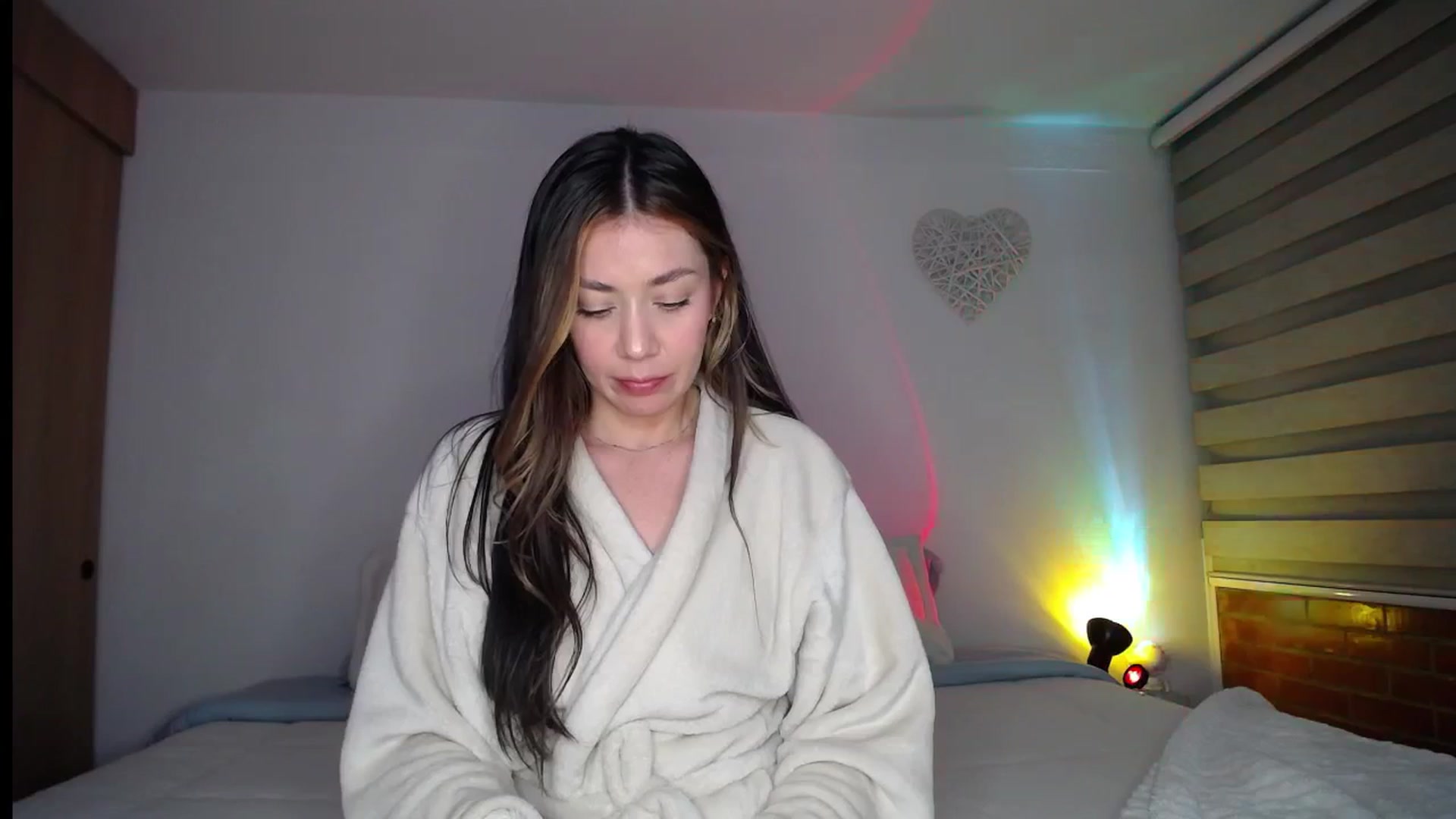 Gallery image thumbnail from Cloud_latin's myfreecams stream on, 06/18/2025, 05:11 image 5 of 20