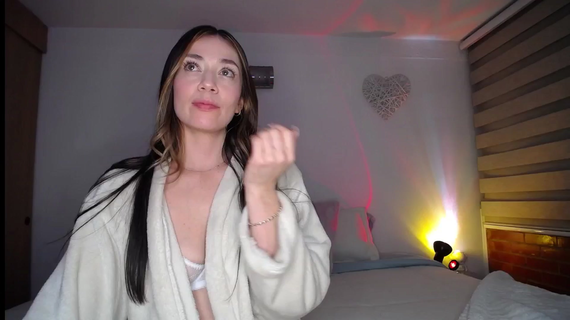 Gallery image thumbnail from Cloud_latin's myfreecams stream on, 06/18/2025, 05:11 image 1 of 20