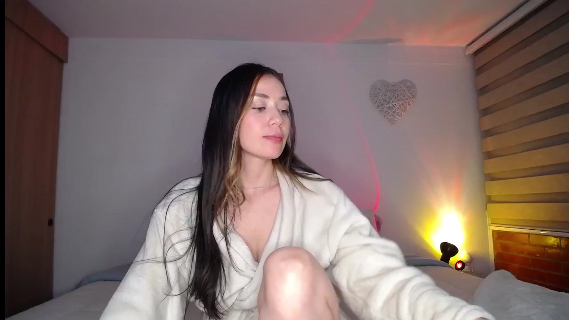 Gallery image thumbnail from Cloud_latin's myfreecams stream on, 06/18/2025, 05:11 image 14 of 20