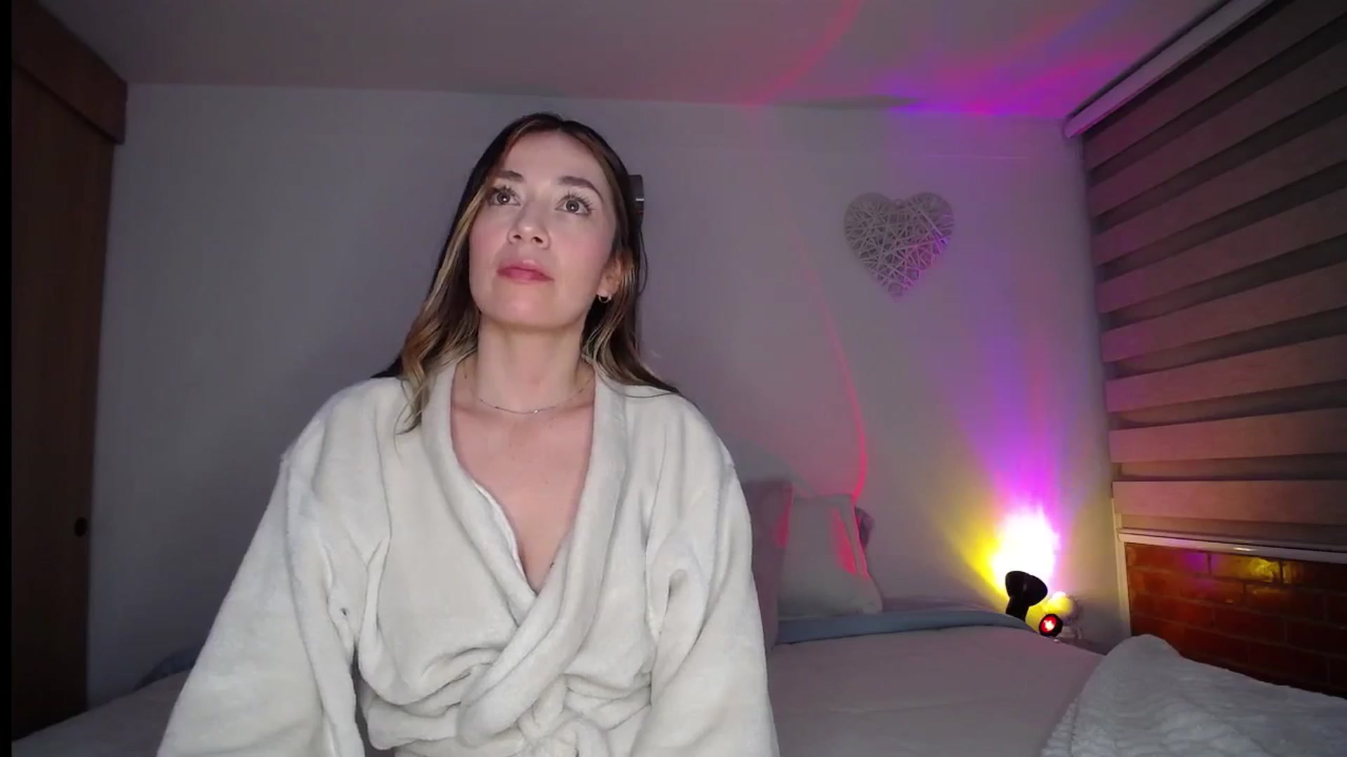 Gallery image thumbnail from Cloud_latin's myfreecams stream on, 06/18/2025, 05:11 image 9 of 20
