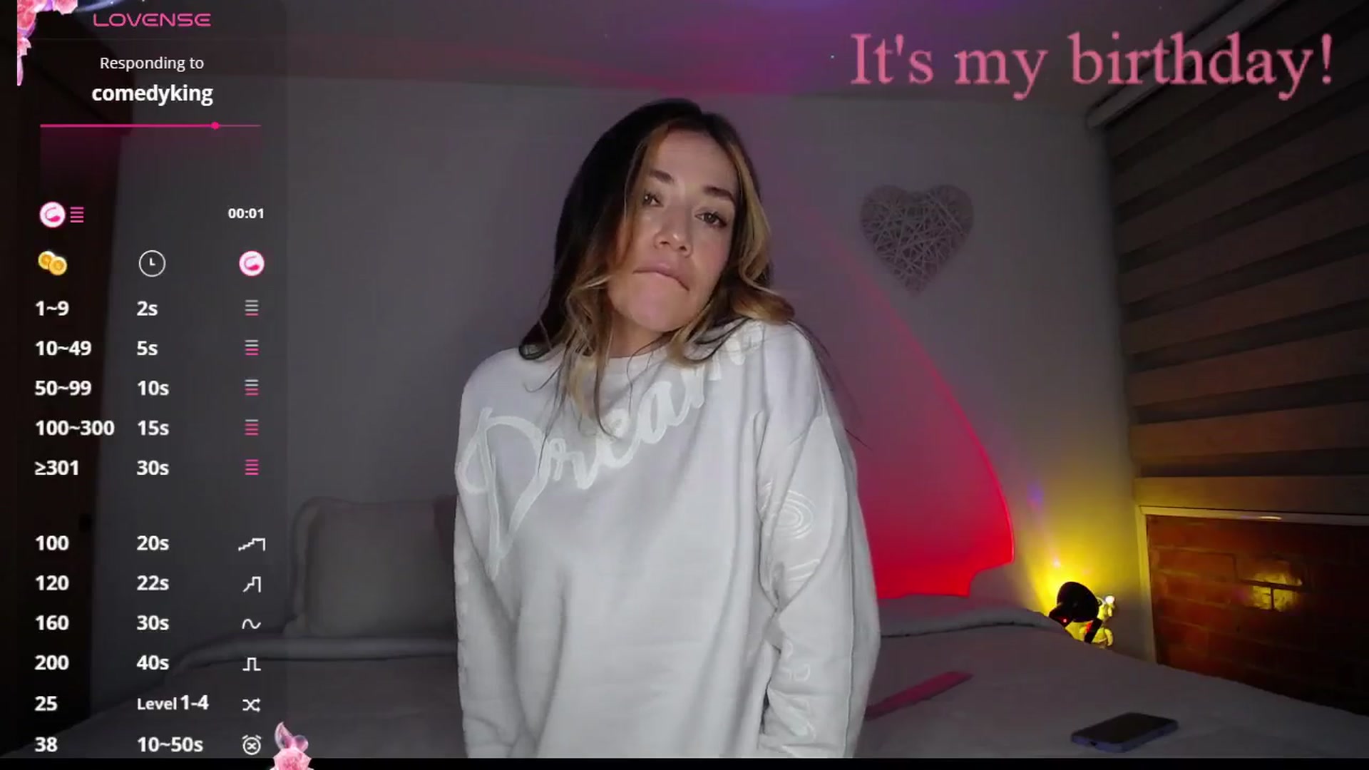 Gallery image thumbnail from Cloud_latin's myfreecams stream on, 06/21/2025, 07:46 image 3 of 20