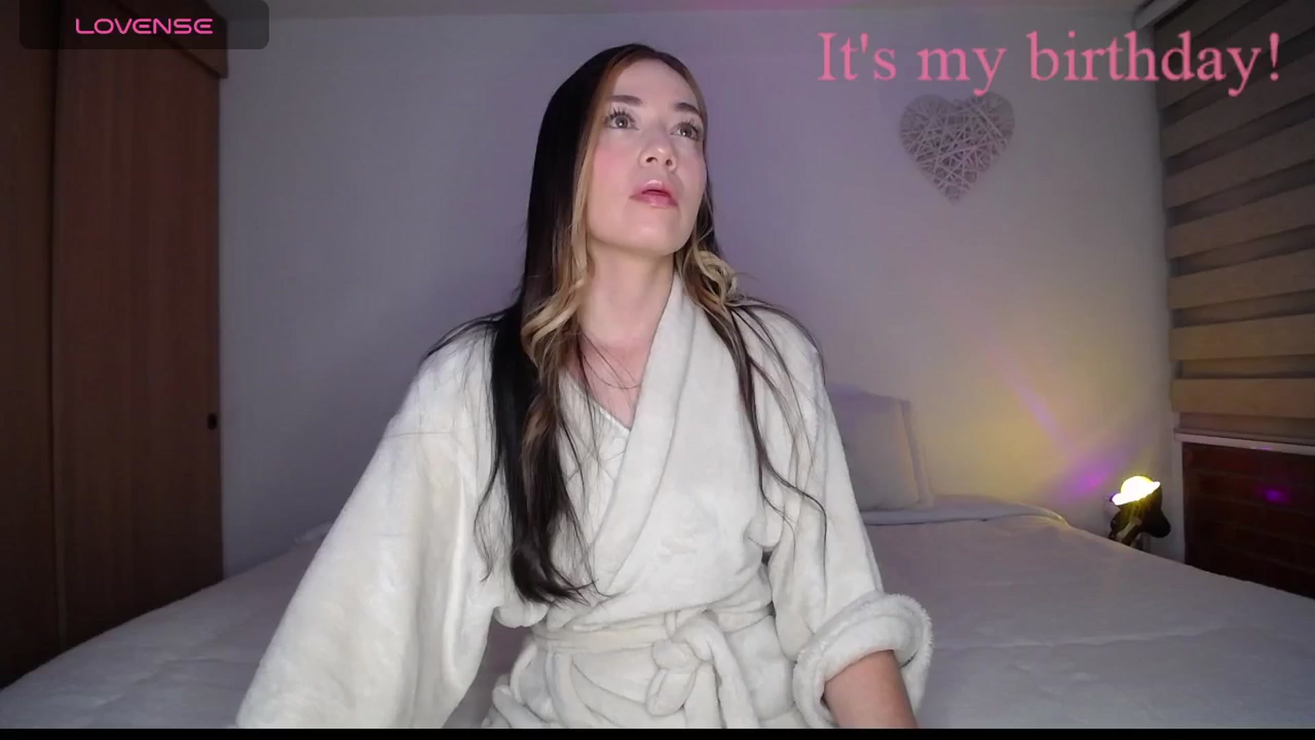 Gallery image thumbnail from Cloud_latin's myfreecams stream on, 06/22/2025, 04:16 image 1 of 20