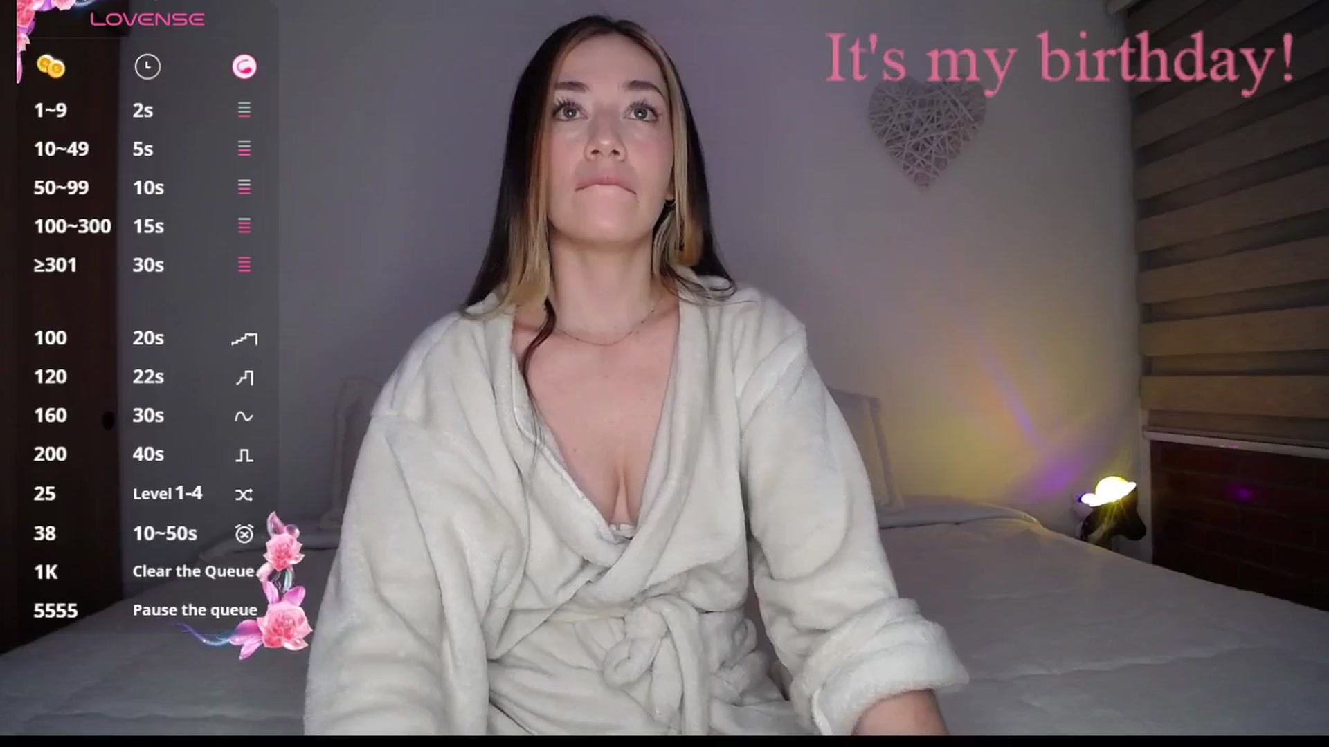 Gallery image thumbnail from Cloud_latin's myfreecams stream on, 06/22/2025, 04:16 image 7 of 20