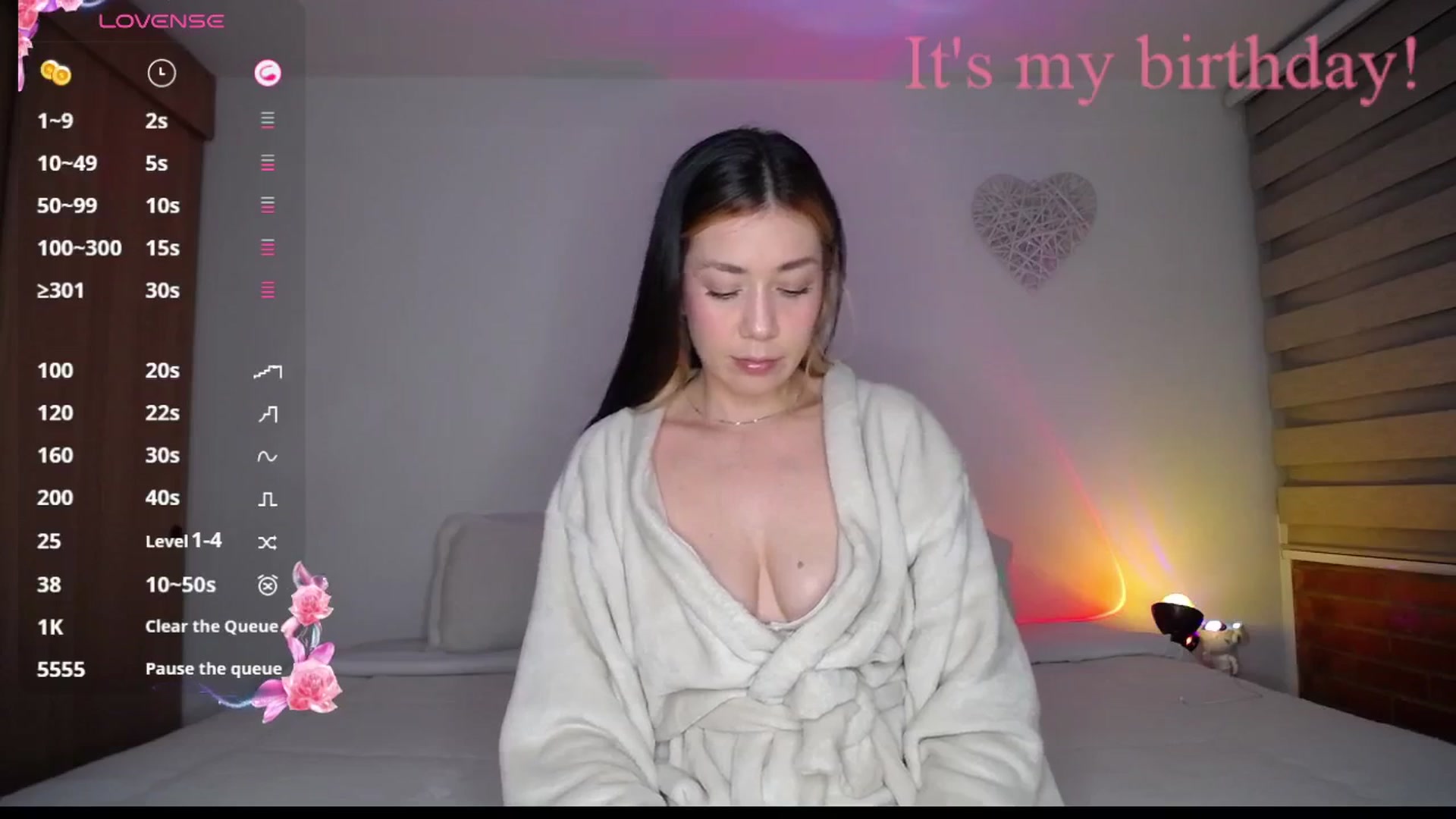Gallery image thumbnail from Cloud_latin's myfreecams stream on, 06/23/2025, 03:17 image 8 of 20