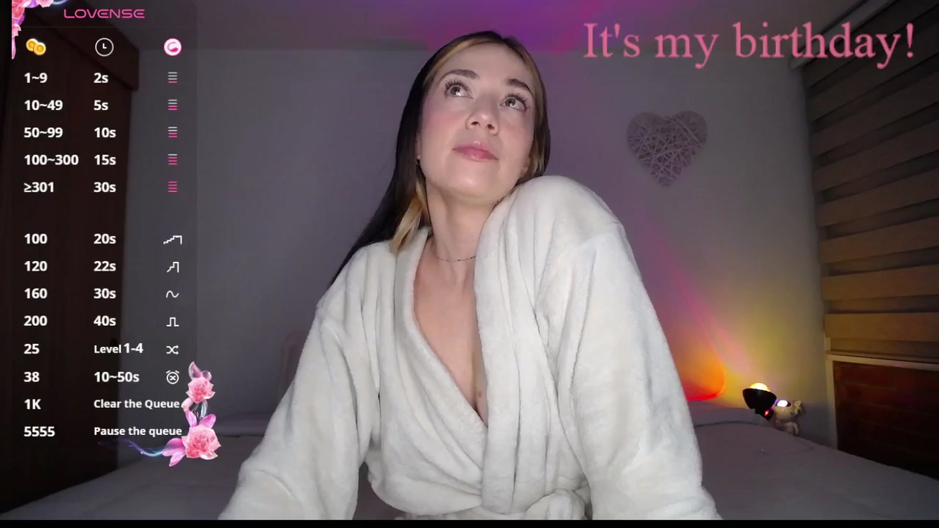 Gallery image thumbnail from Cloud_latin's myfreecams stream on, 06/23/2025, 03:17 image 9 of 20