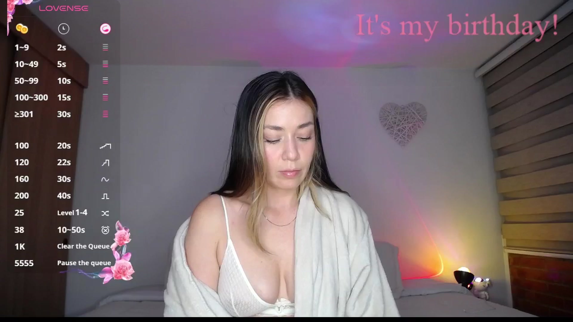 Gallery image thumbnail from Cloud_latin's myfreecams stream on, 06/23/2025, 04:35 image 2 of 20