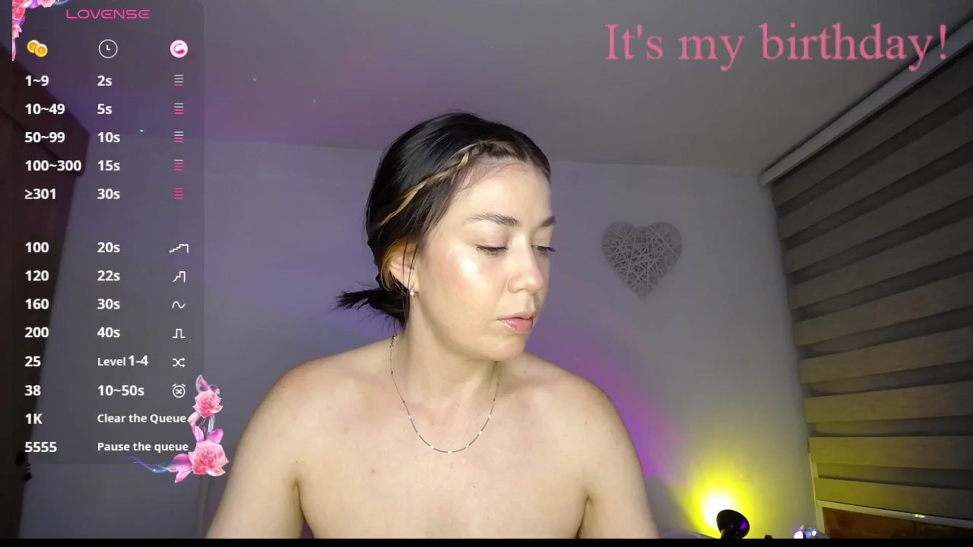 Gallery image thumbnail from Cloud_latin's myfreecams stream on, 06/24/2025, 04:20 image 16 of 20