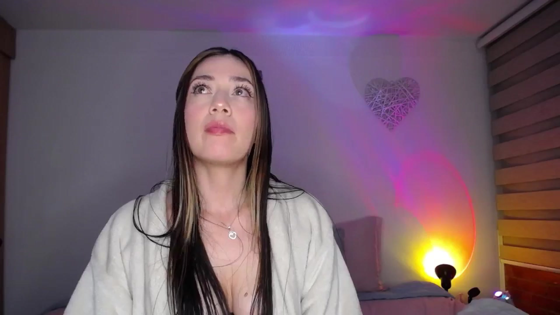 Gallery image thumbnail from Cloud_latin's myfreecams stream on, 07/25/2025, 01:43 image 19 of 20