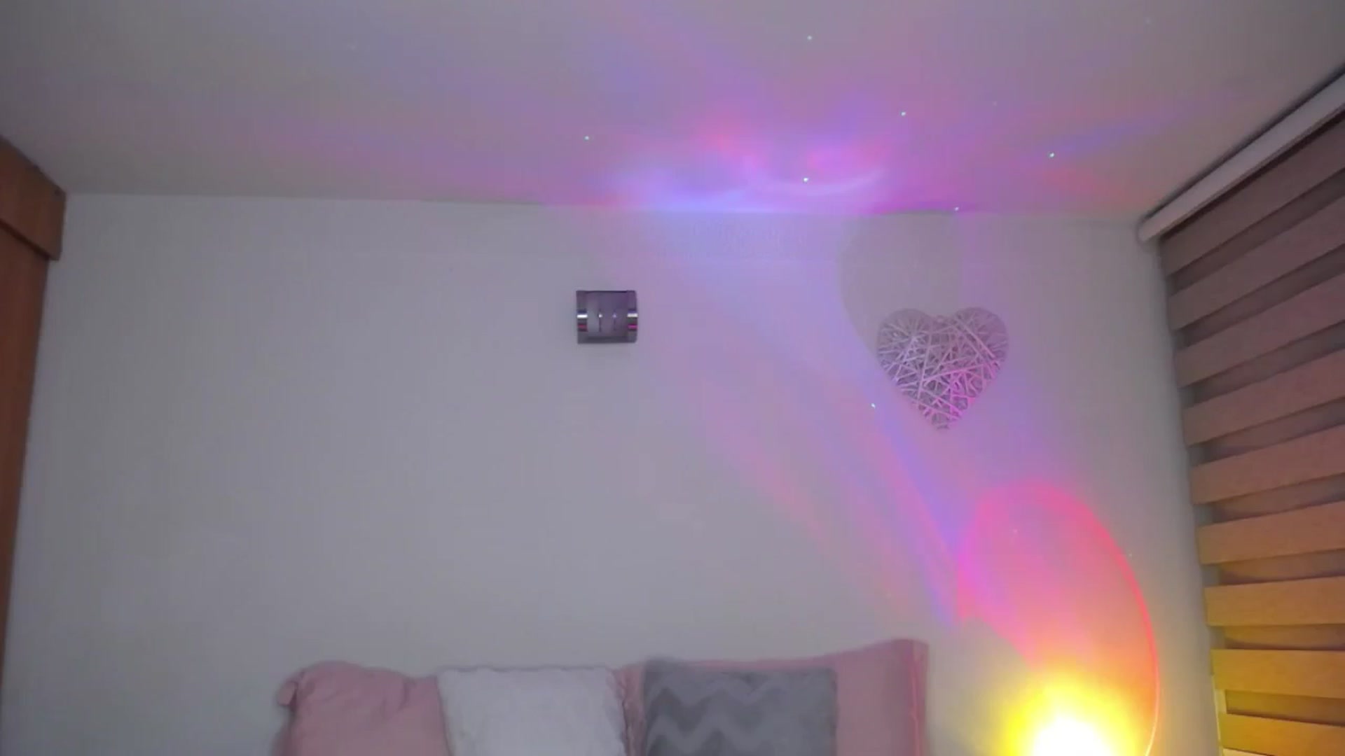 Gallery image thumbnail from Cloud_latin's myfreecams stream on, 07/25/2025, 01:43 image 17 of 20
