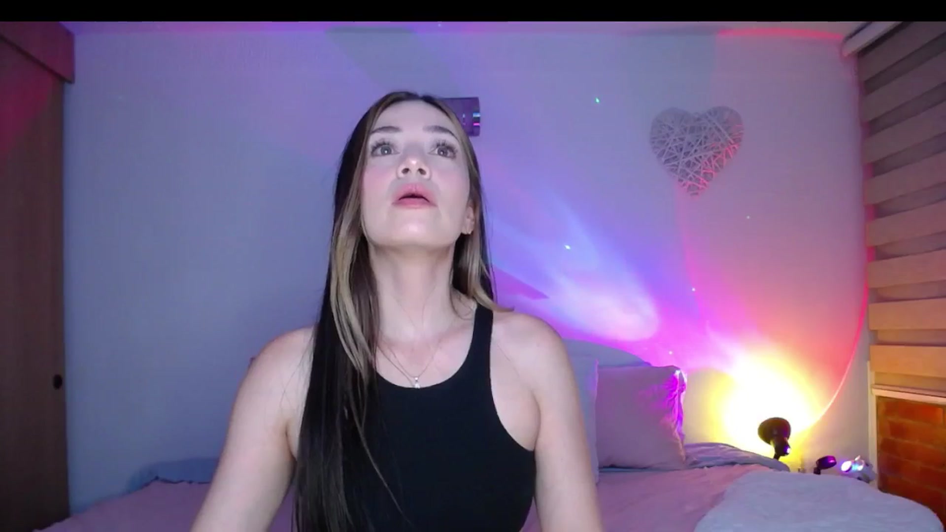 Gallery image thumbnail from Cloud_latin's myfreecams stream on, 07/28/2025, 03:31 image 17 of 20