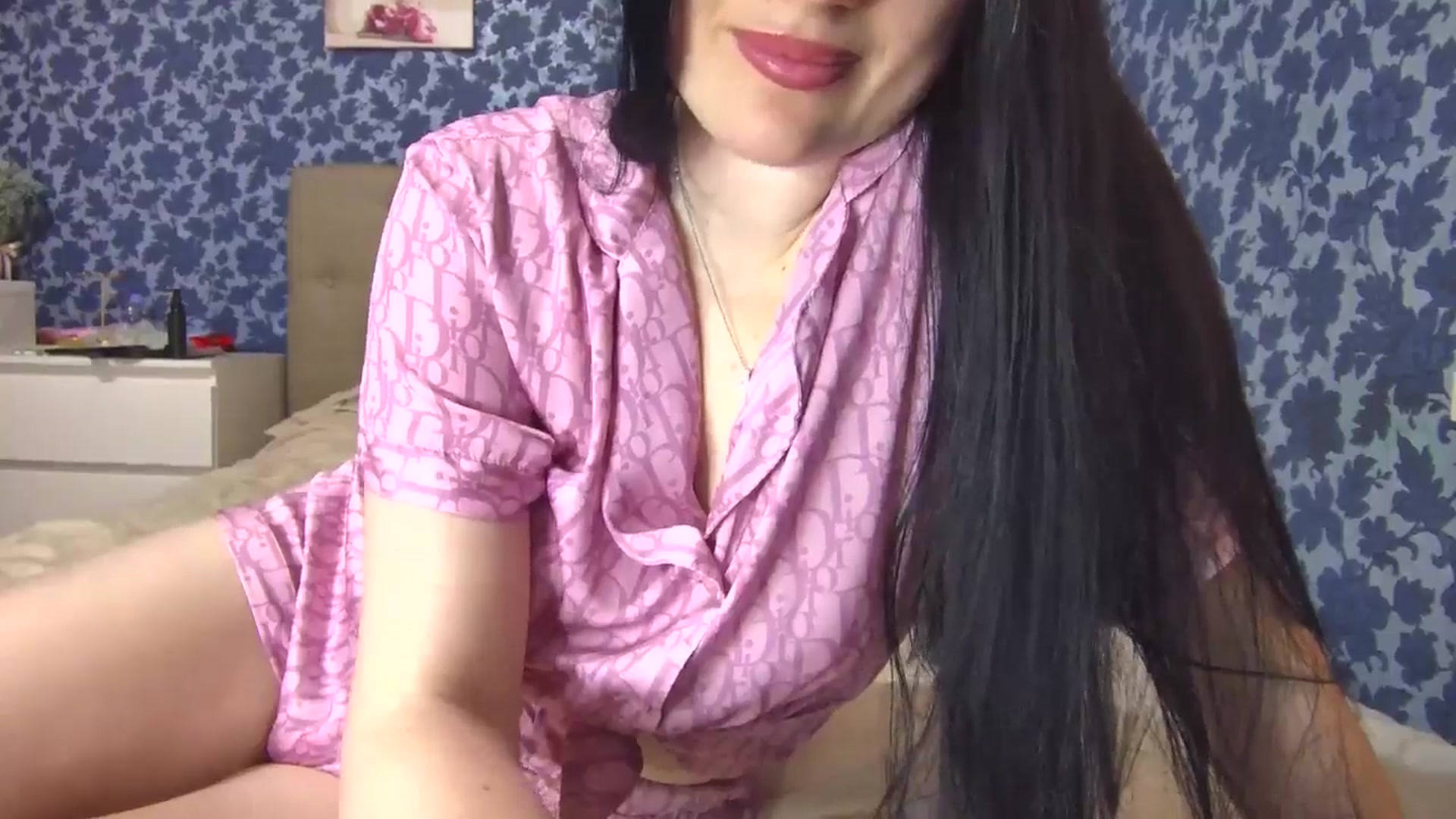 Gallery image thumbnail from CloverBell's myfreecams stream on, 01/03/2025, 12:00 image 4 of 20