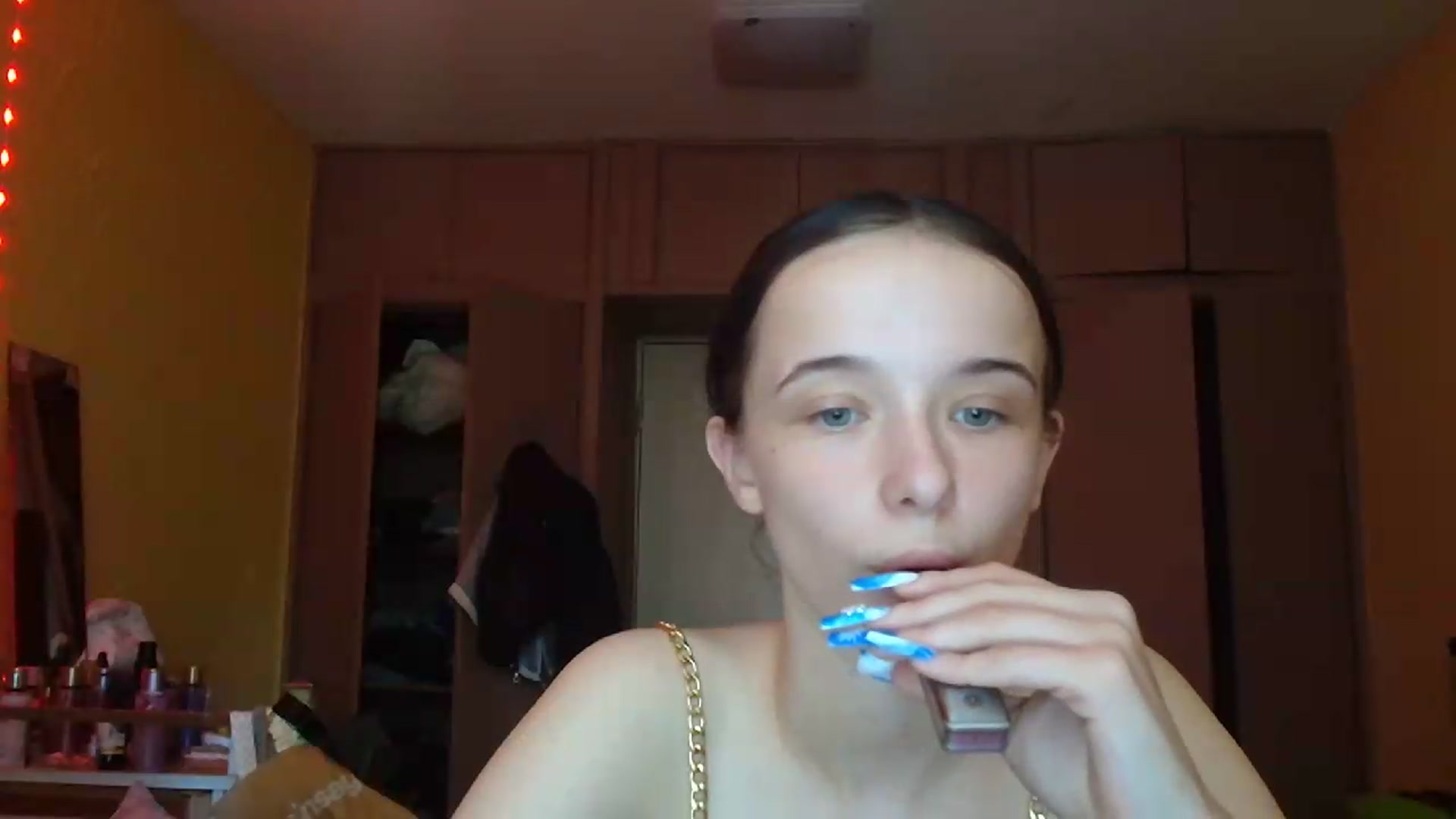 Gallery image thumbnail from CloverLake's myfreecams stream on, 06/10/2026, 10:24 image 10 of 20