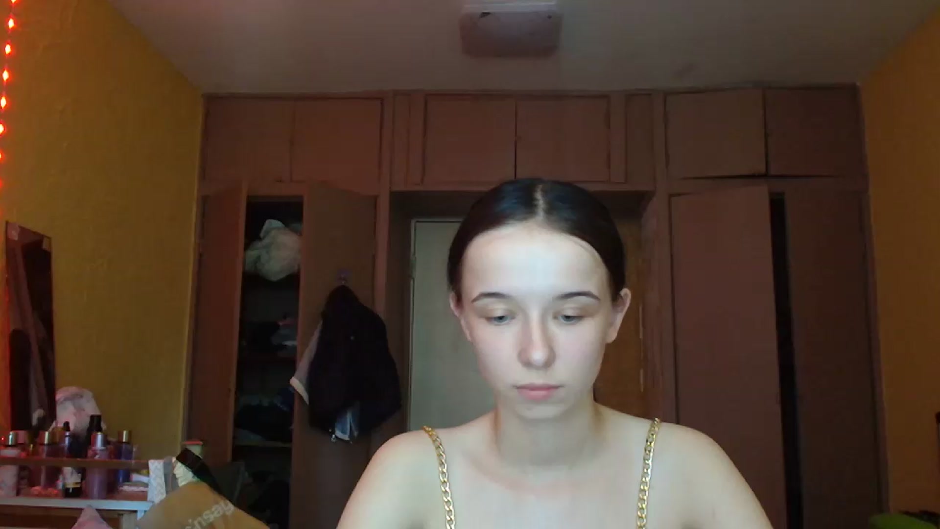 Gallery image thumbnail from CloverLake's myfreecams stream on, 06/10/2026, 10:24 image 13 of 20