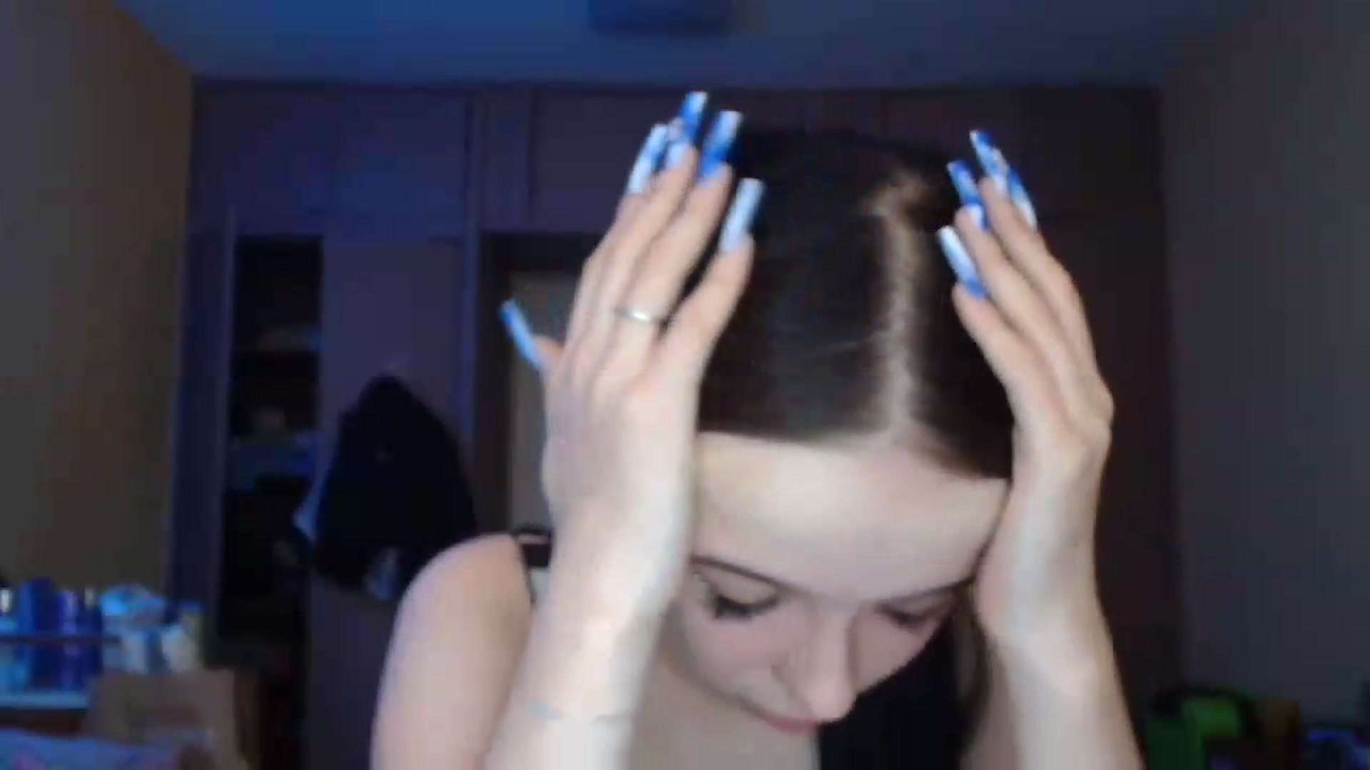 Gallery image thumbnail from CloverLake's myfreecams stream on, 06/16/2026, 08:30 image 11 of 20