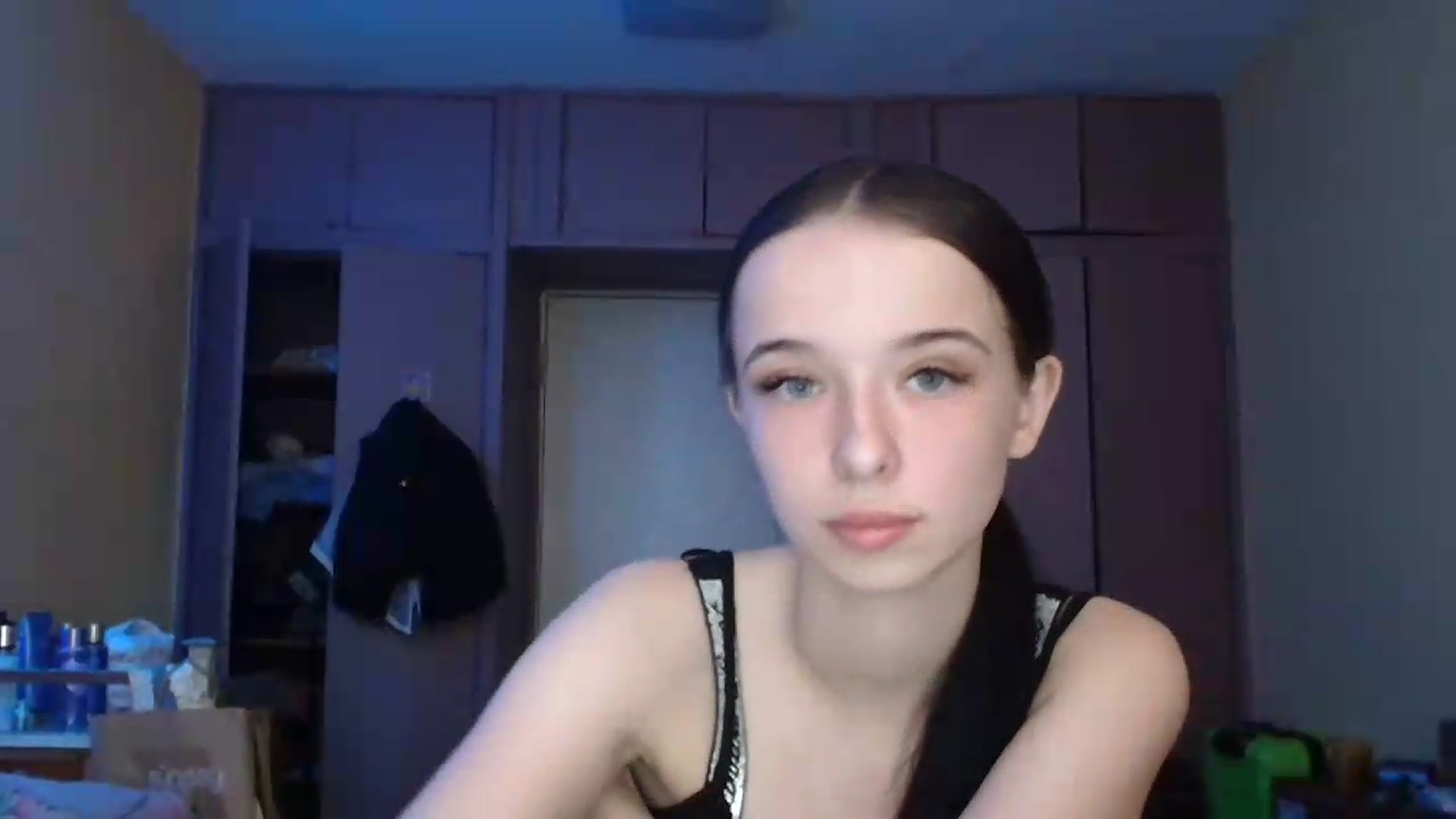Gallery image thumbnail from CloverLake's myfreecams stream on, 06/16/2026, 08:30 image 14 of 20
